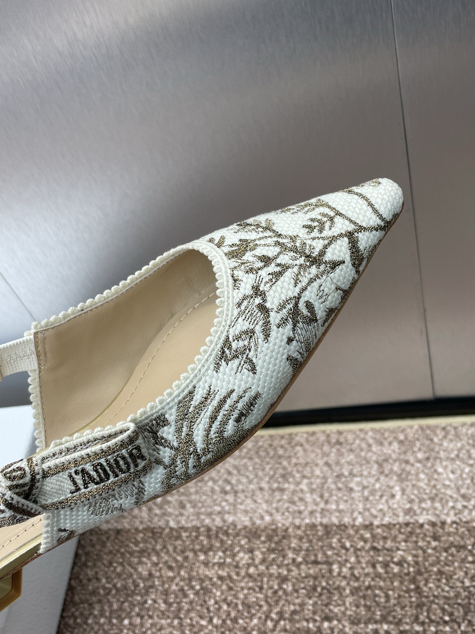 DIOR J'A SLINGBACK PUMP WHITE AND GOLD-TONE MILLEFIORI JACQUARD