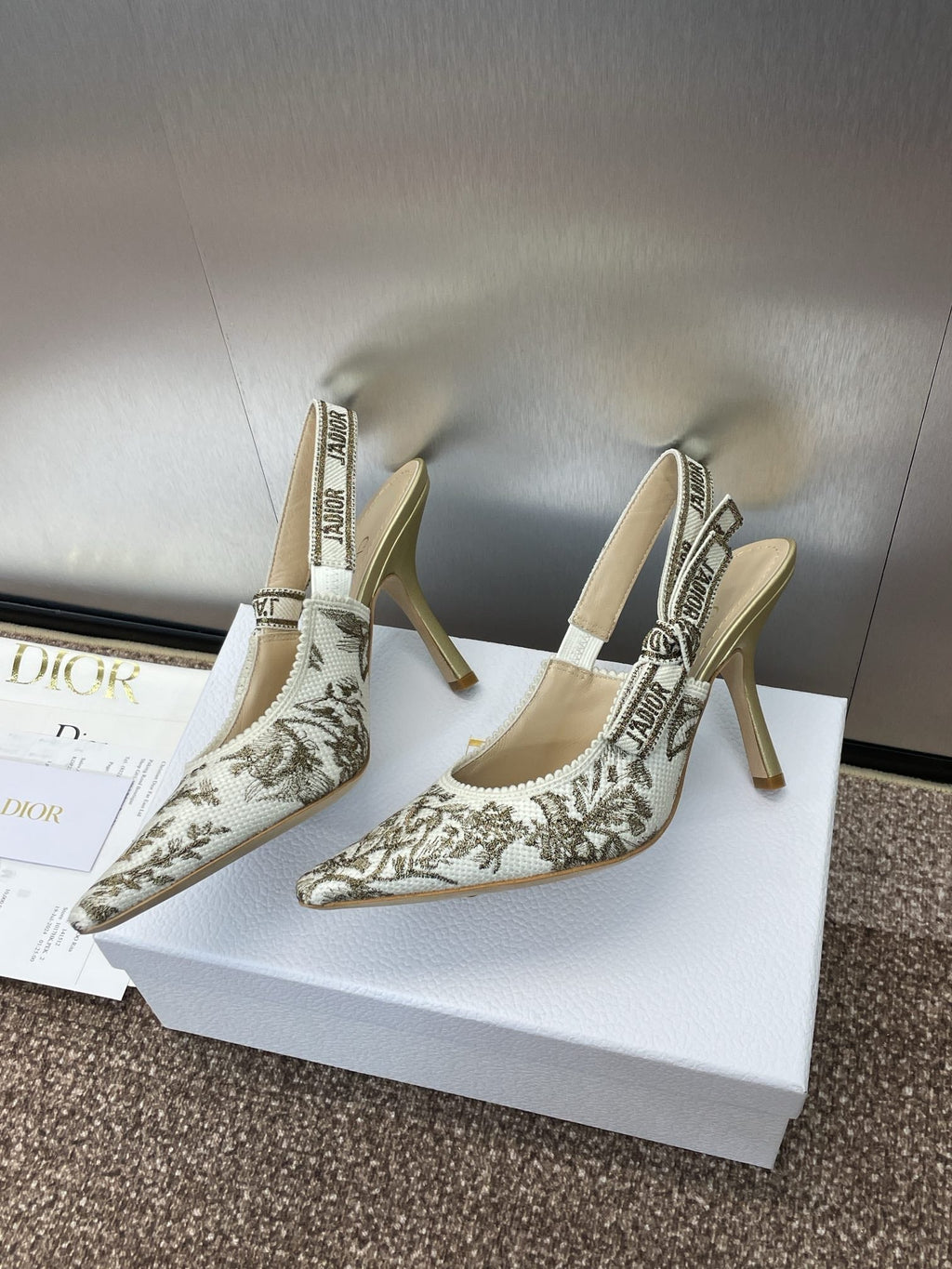 DIOR J'A HIGH SLINGBACK PUMP WHITE AND GOLD-TONE MILLEFIORI JACQUARD 95 MM