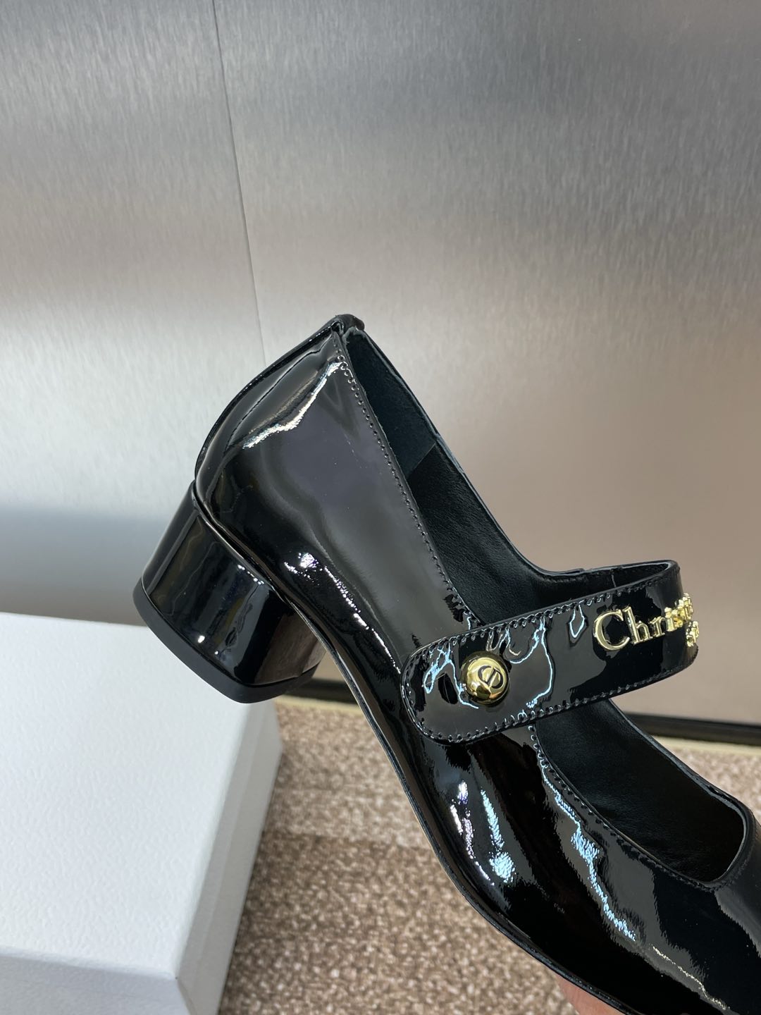 DIOR MEDIUM 35 MM HEEL PUMP IN BLACK PATENT CALFSKIN