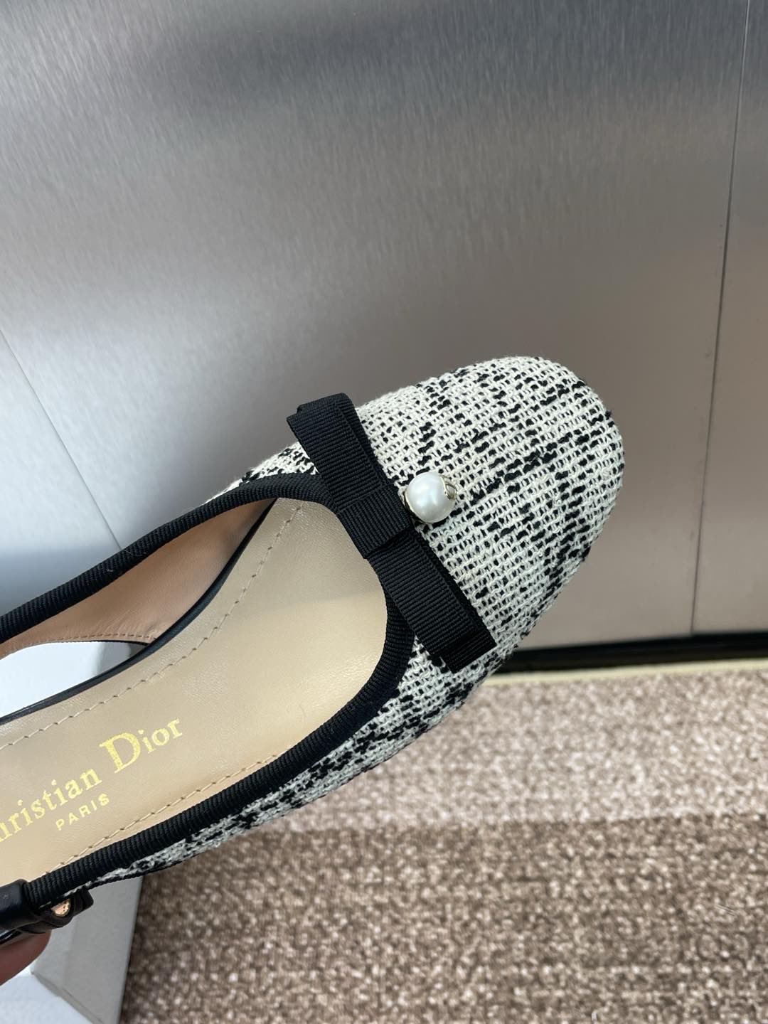 DIOR SLINGBACK PUMP IN WHITE MIX BLACK EMBROIDERED CANNAGE TWEED 35 MM