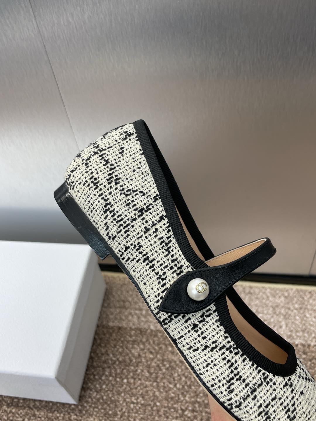 DIOR D-RAMOUR BALLET FLATS IN WHITE MIX BLACK EMBROIDERED CANNAGE TWEED