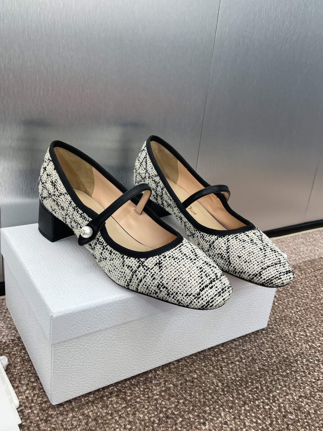 DIOR D-RAMOUR BALLET FLATS IN WHITE MIX BLACK EMBROIDERED CANNAGE TWEED 35 MM
