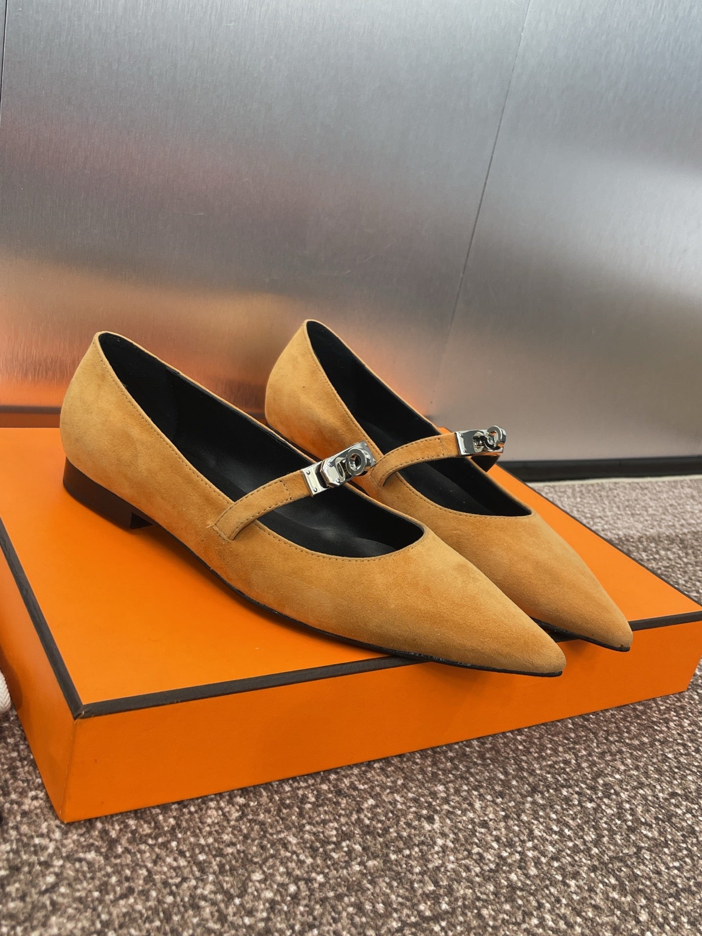 HERMES KIARA FLAT PUMP IN BRONZE BROWN SUEDE