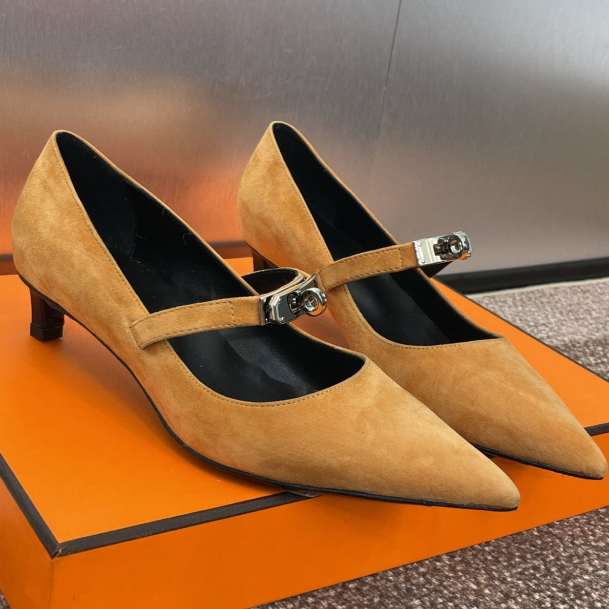 HERMES KIARA 40 MM PUMP IN BRONZE BROWN SUEDE