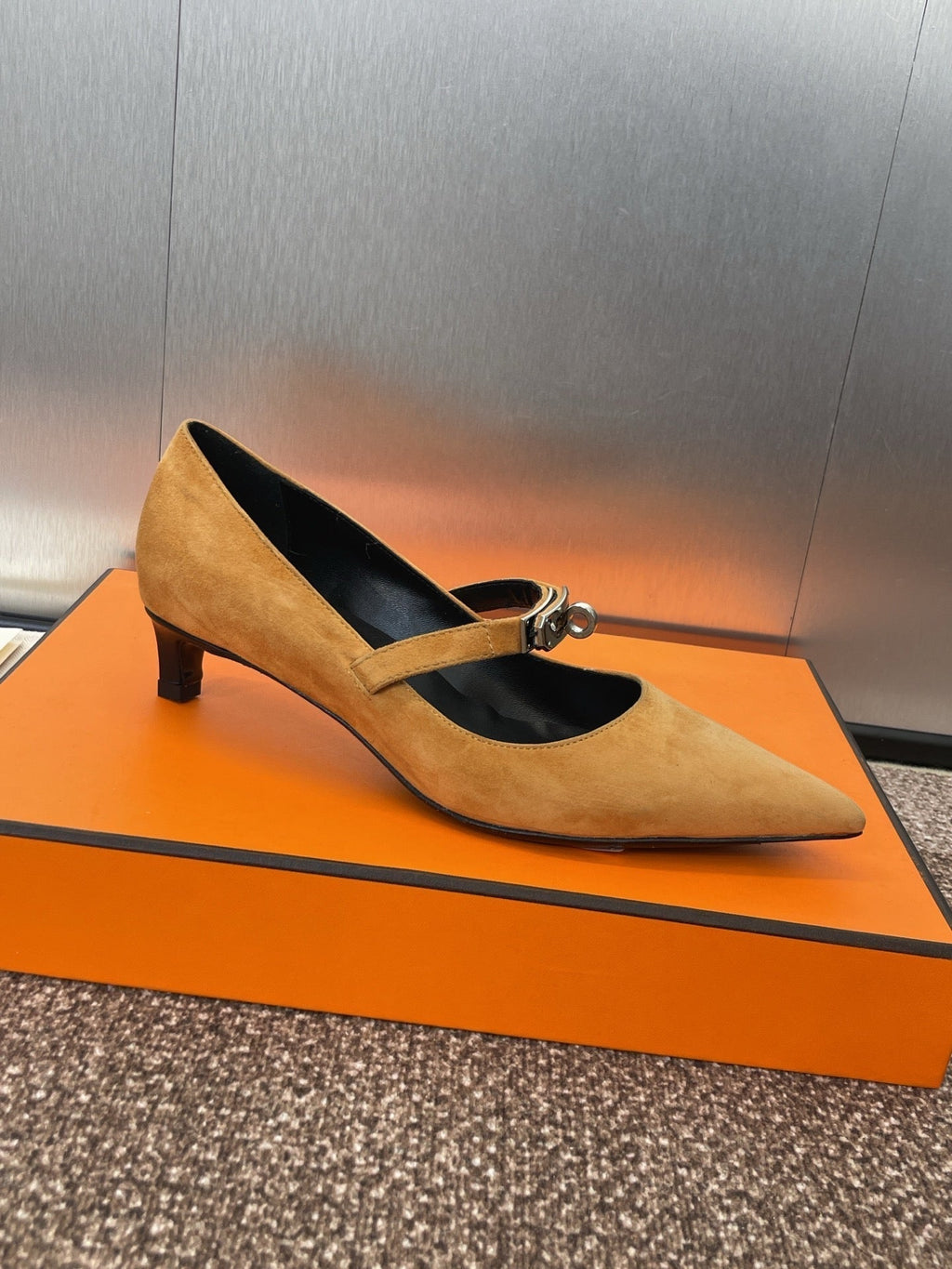 HERMES KIARA 40 MM PUMP IN BRONZE BROWN SUEDE