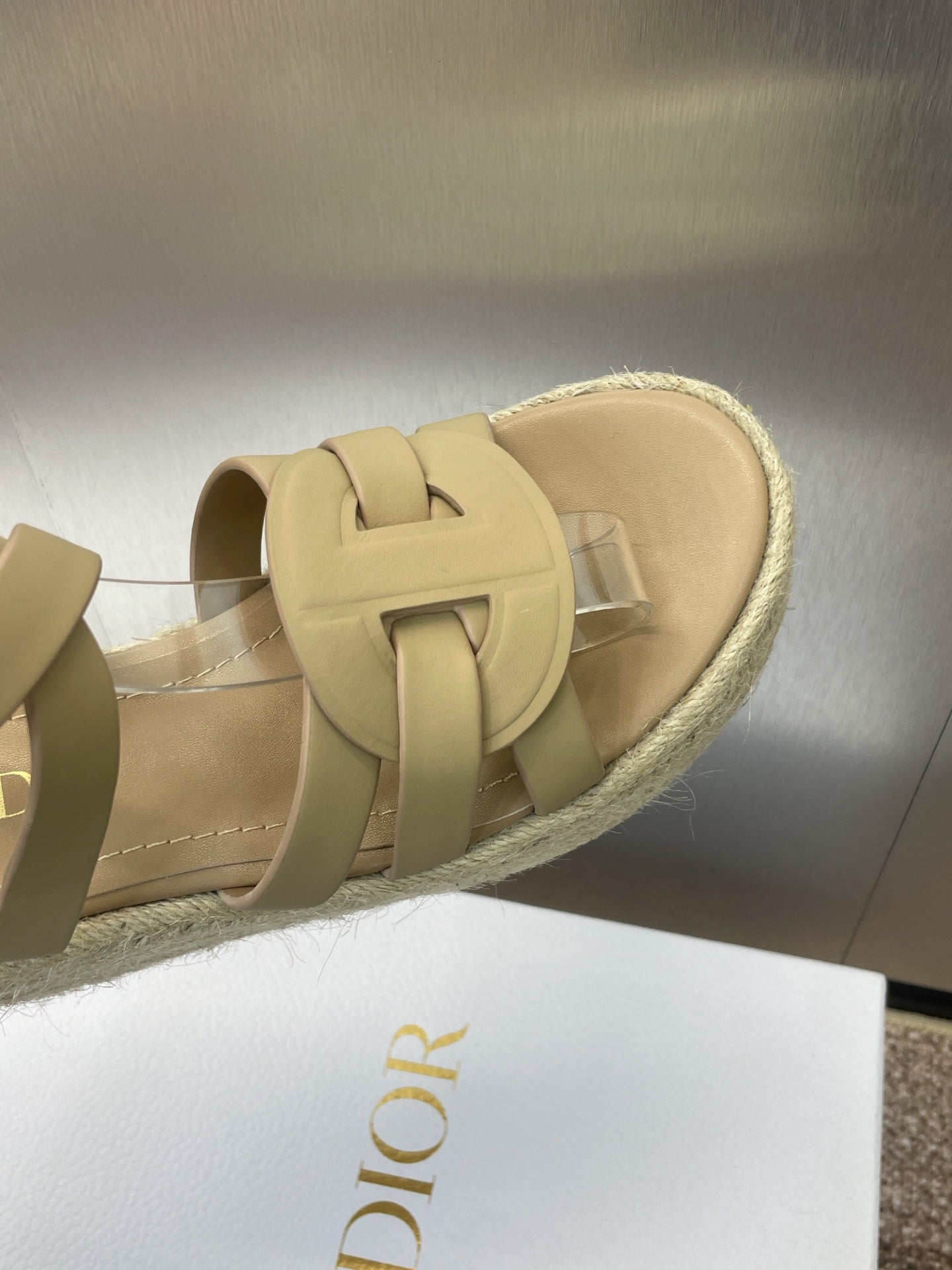 DIOR D-CLUB 25S HIGH HEEL WEDGE 100MM IN GOLDEN BEIGE CALFSKIN RAFFIA SOLE