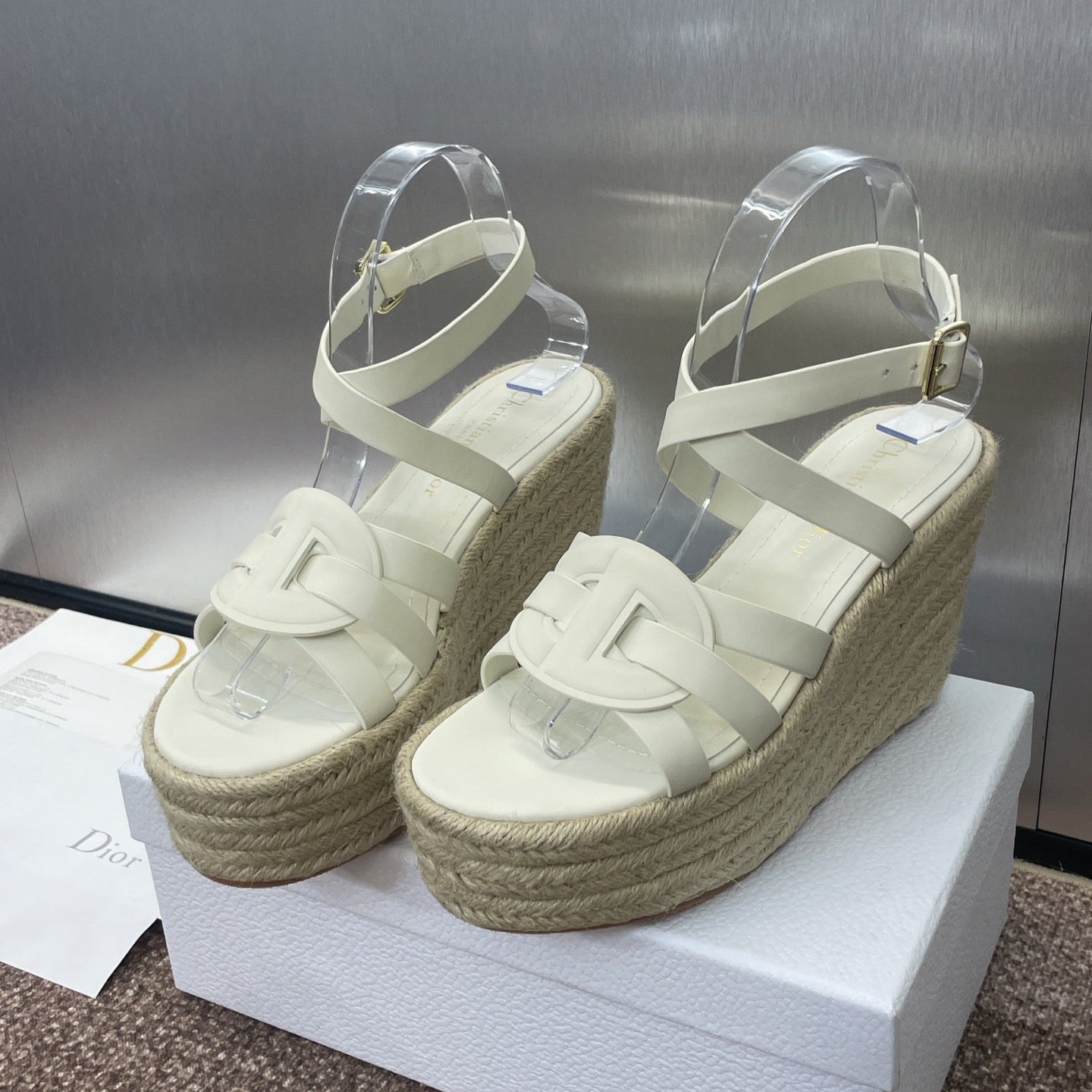 DIOR D-CLUB 25S HIGH HEEL WEDGE 100MM IN WHITE CALFSKIN RAFFIA SOLE