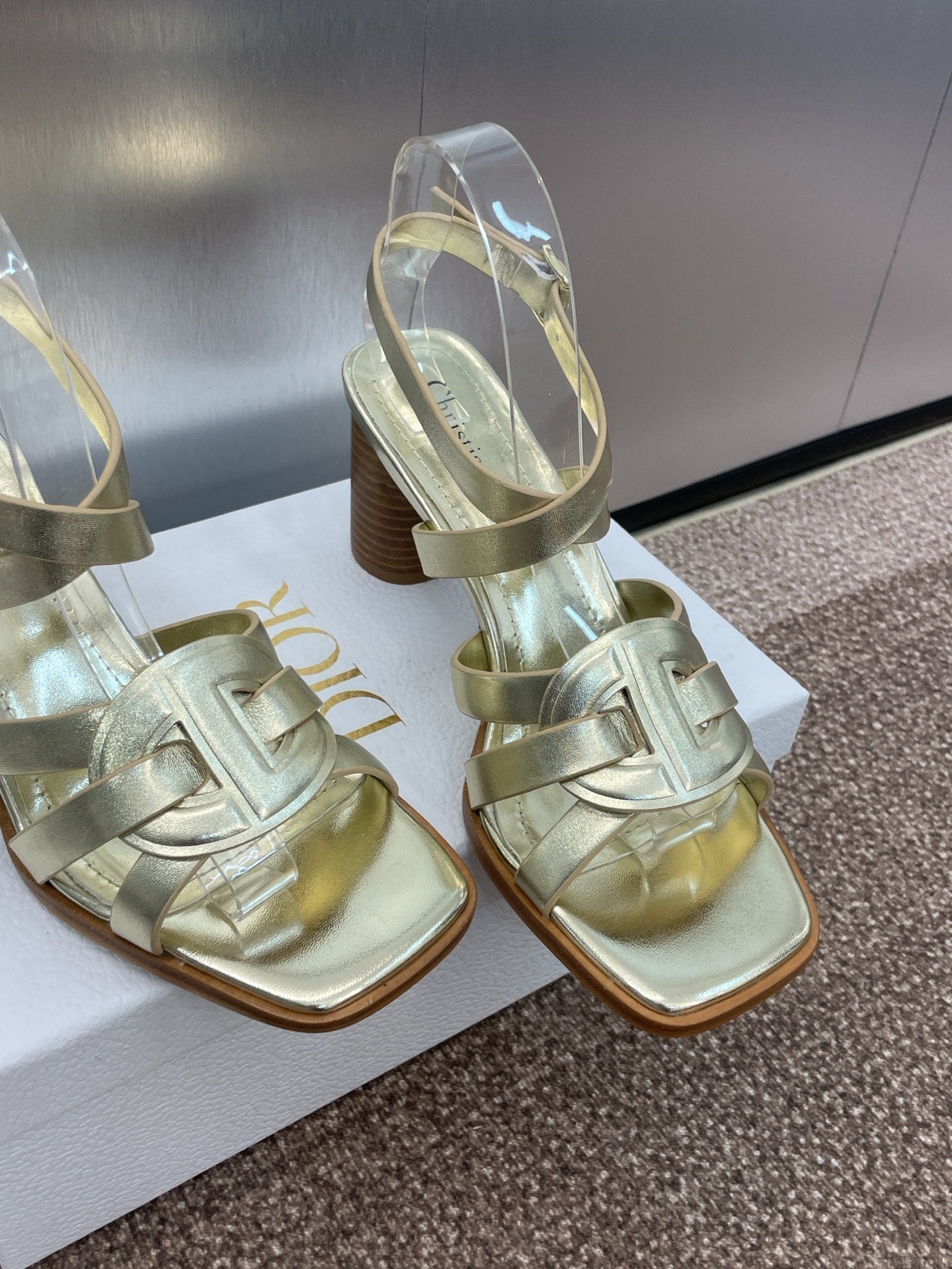 DIOR D-CLUB HIGH HEEL SLIDE 25S 80MM IN GOLD GLOSSY CALFSKIN