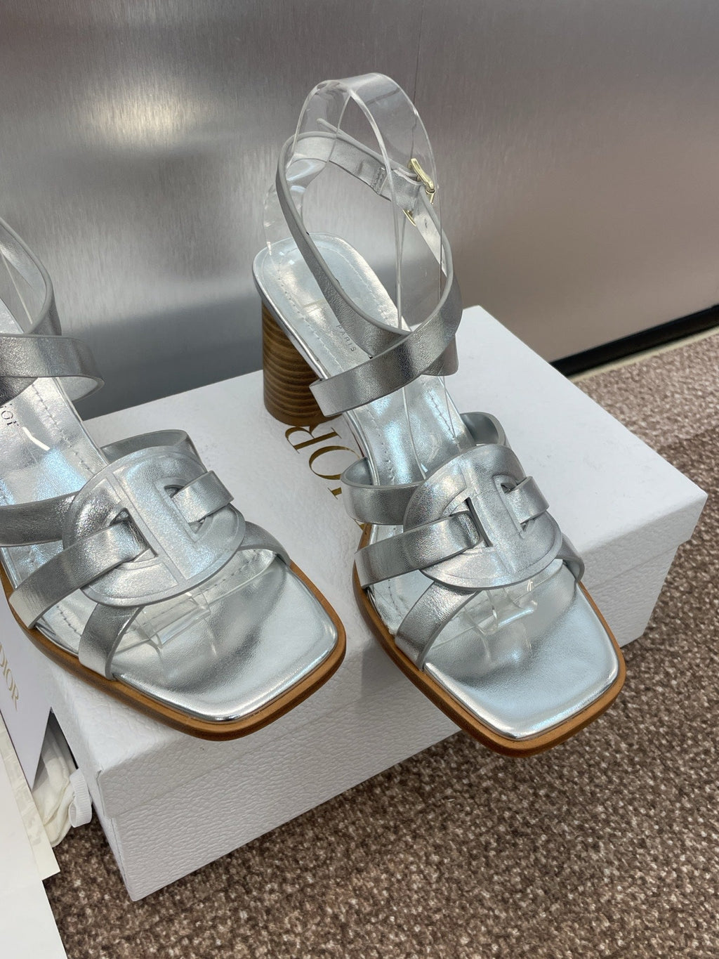 DIOR D-CLUB HIGH HEEL SLIDE 25S 80MM IN SILVER GLOSSY CALFSKIN
