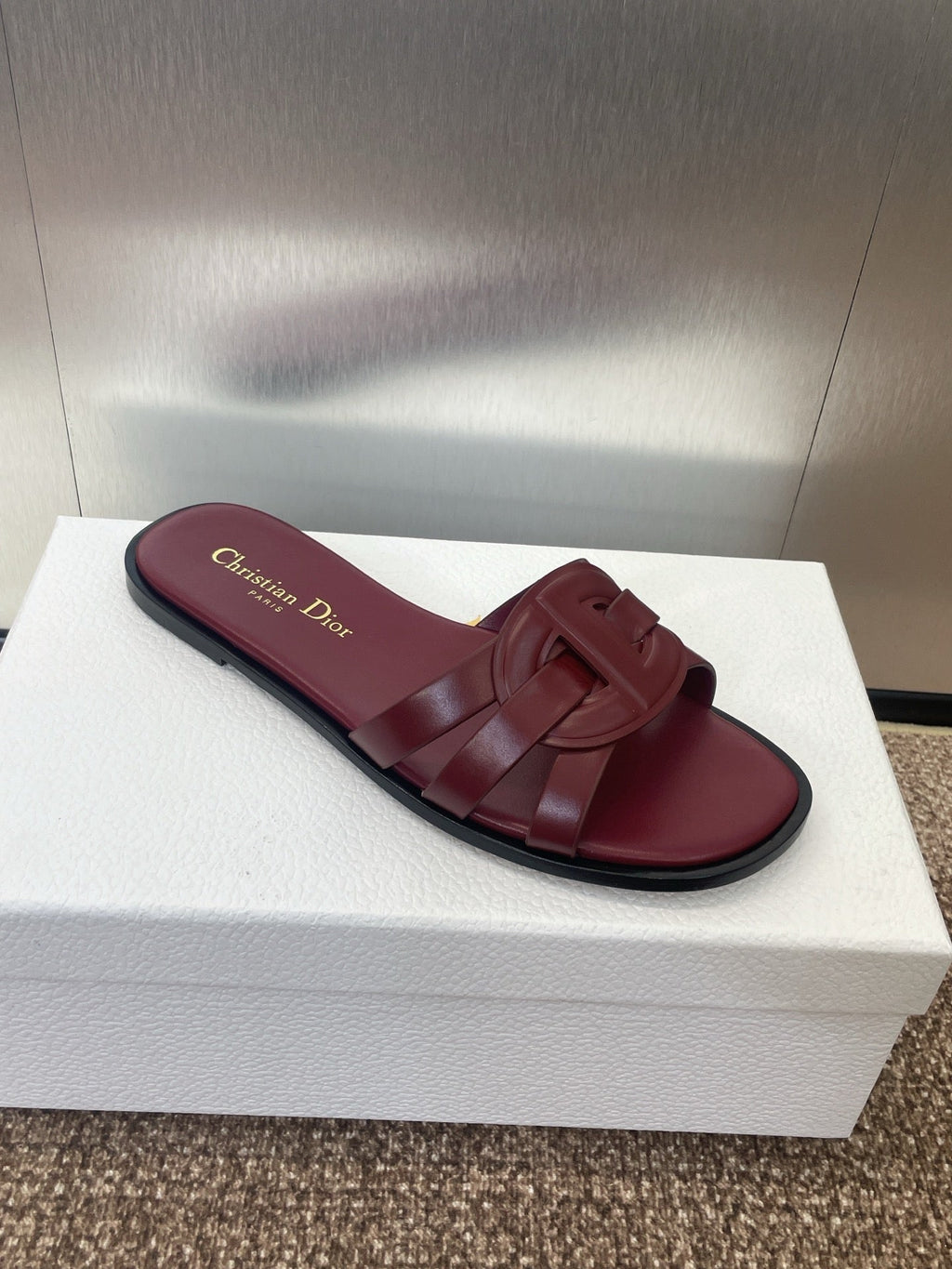 DIOR D-CLUB SLIDE SANDAL 25S IN BURGUNDY RED CALFSKIN