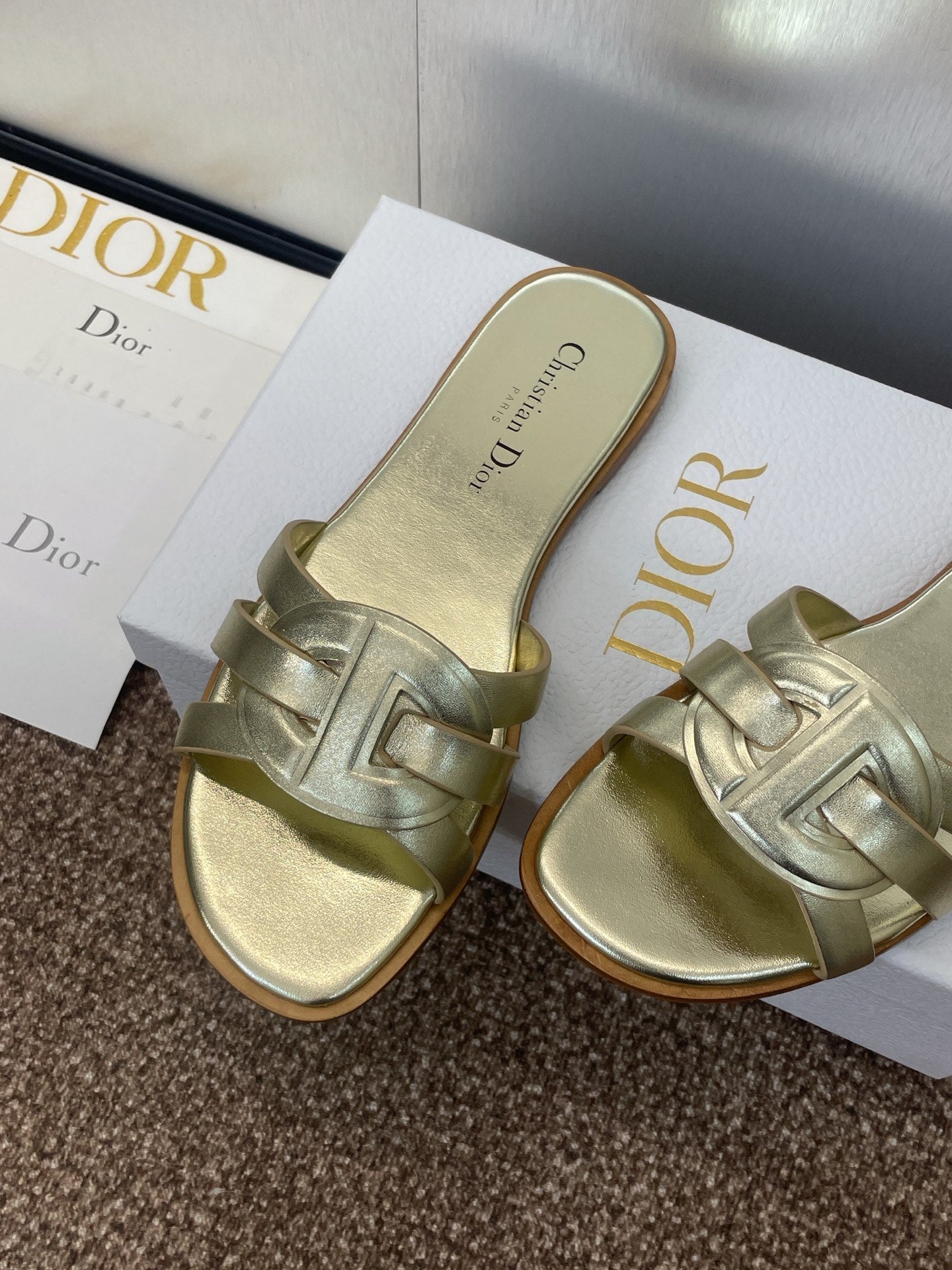 DIOR D-CLUB SLIDE SANDAL 25S IN GOLD GLOSSY CALFSKIN