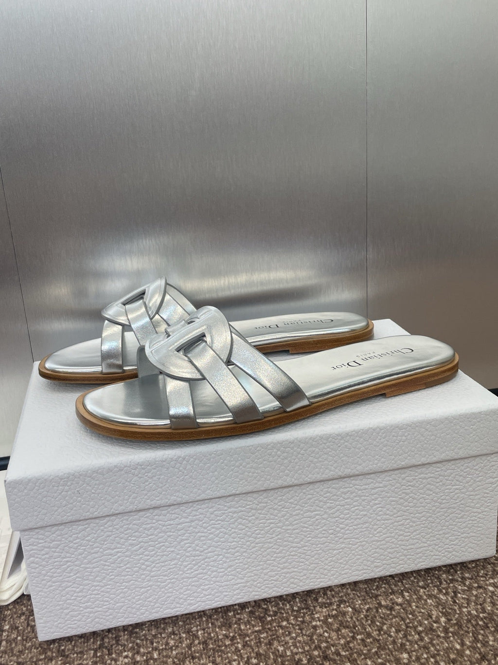 DIOR D-CLUB SLIDE SANDAL 25S IN SILVER GLOSSY CALFSKIN