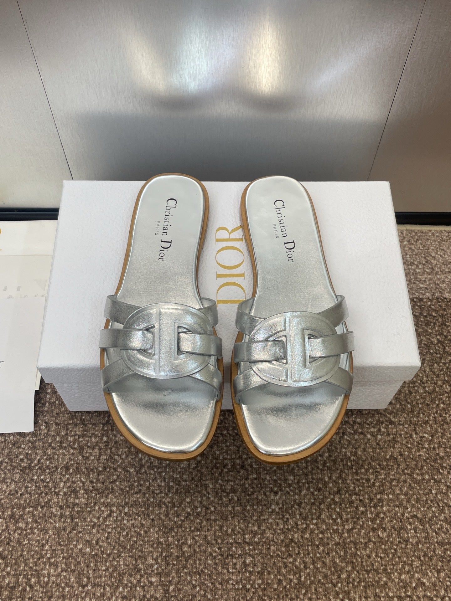 DIOR D-CLUB SLIDE SANDAL 25S IN SILVER GLOSSY CALFSKIN