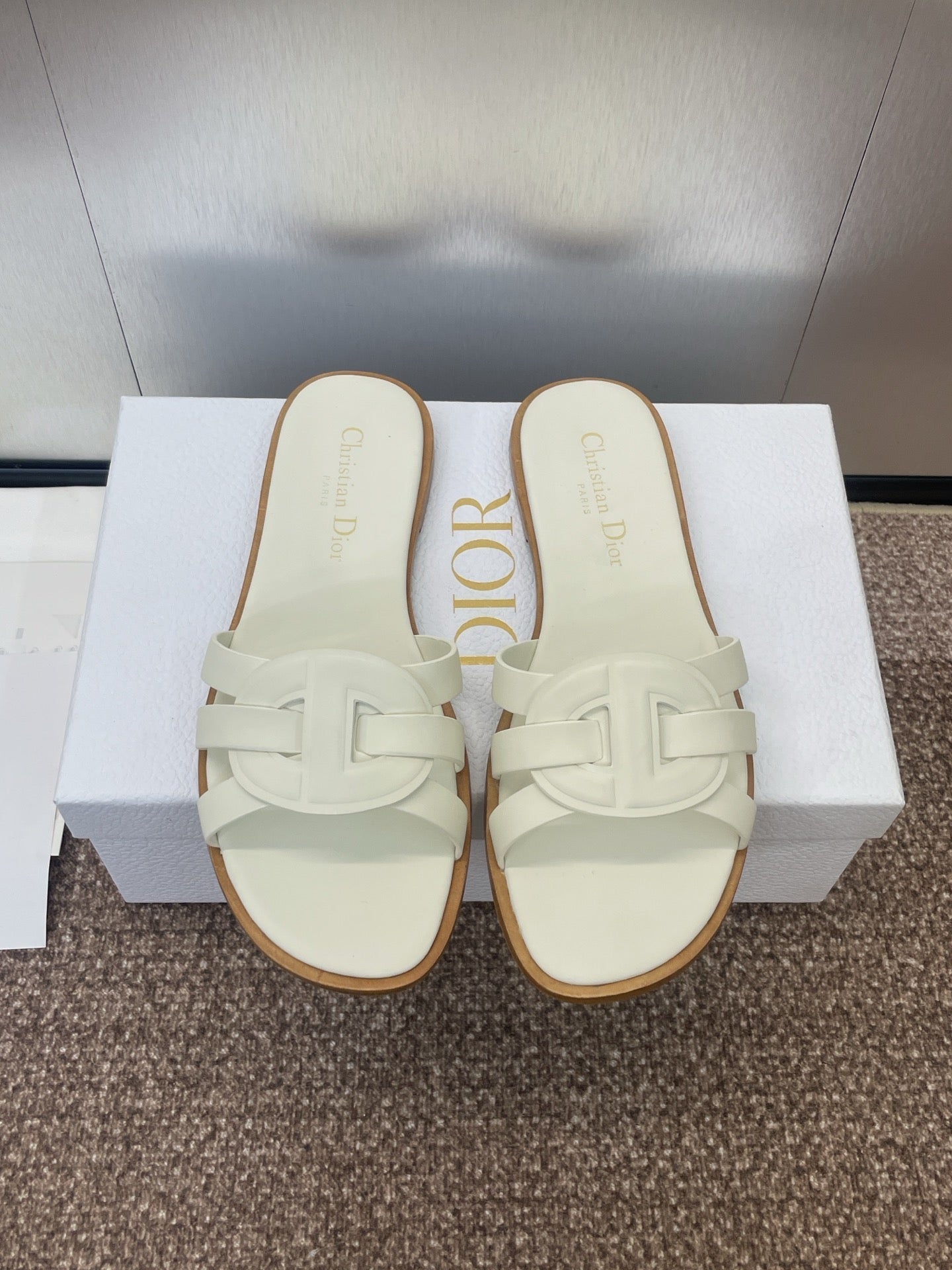 DIOR D-CLUB SLIDE SANDAL 25S IN WHITE CALFSKIN