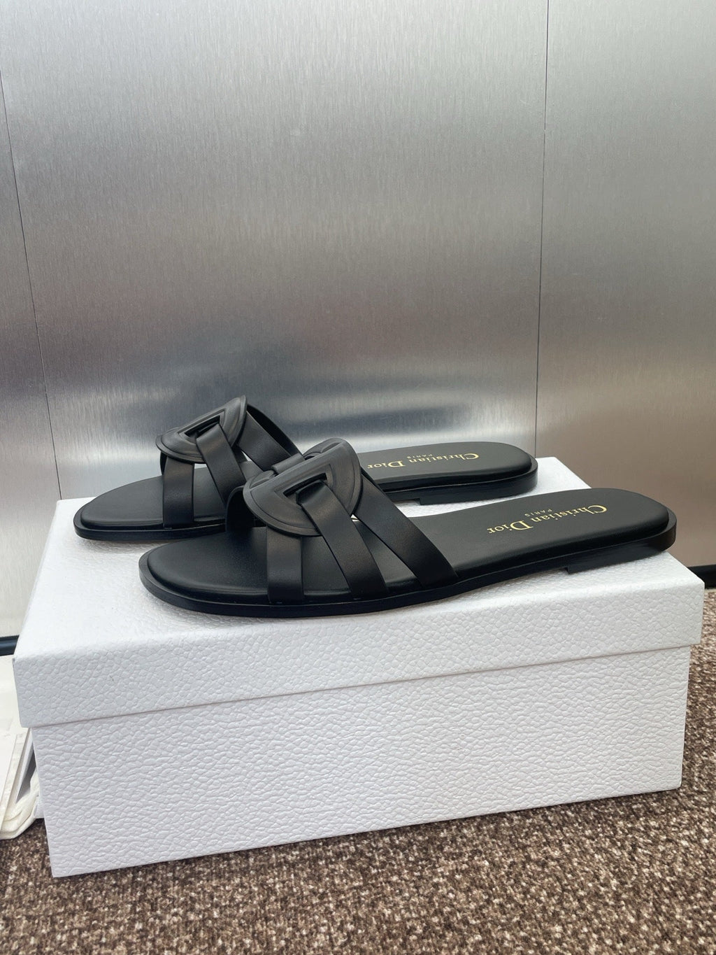 DIOR D-CLUB SLIDE SANDAL 25S IN BLACK CALFSKIN
