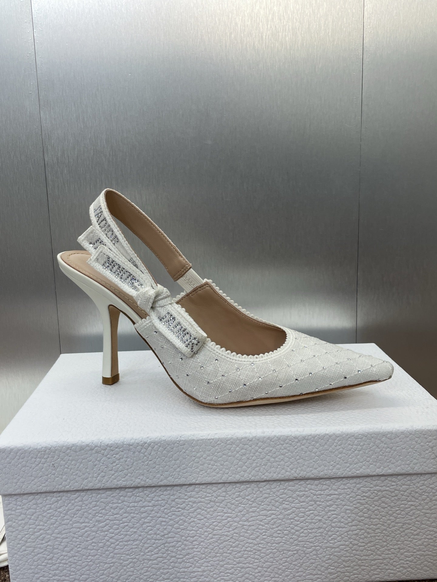 DIOR J'A SLINGBACK 25S PUMP 95MM IN WHITE FABRIC EMBOSSED CRYSTAL
