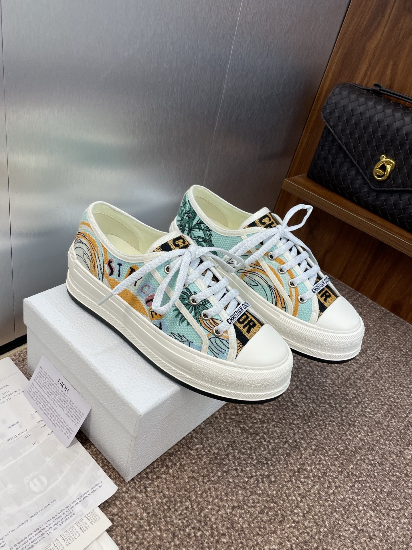 DIOR 25S WALK'N' SNEAKER IN MULTICOLOR  OBLIQUE EMBROIDERED COTTON