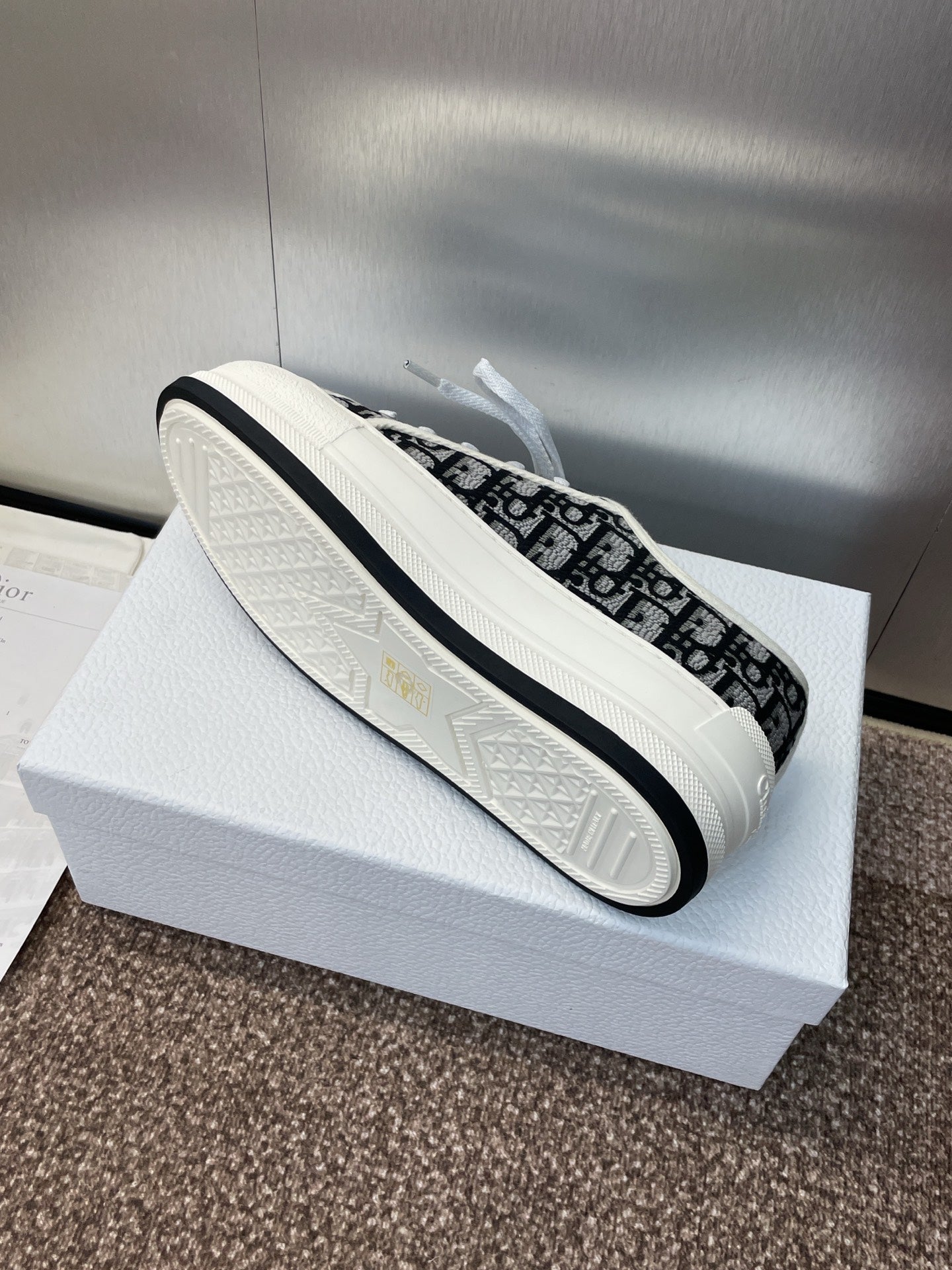DIOR 25S WALK'N' SNEAKER IN DARK GREY  OBLIQUE EMBROIDERED COTTON