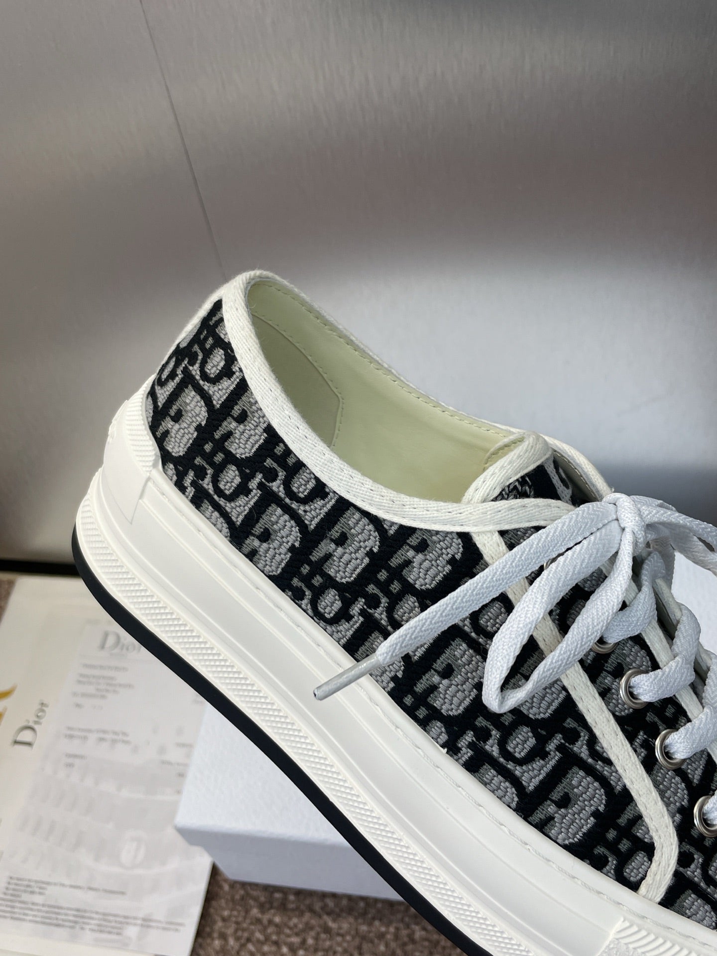 DIOR 25S WALK'N' SNEAKER IN DARK GREY  OBLIQUE EMBROIDERED COTTON