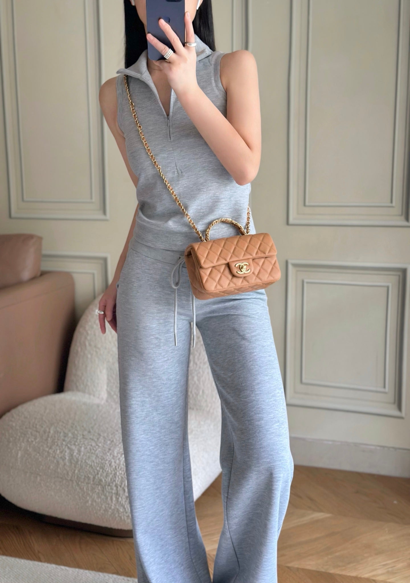 CHANEL 25S FLAP BAG 20 CM IN LIGHT BROWN CAVIAR LEATHER WITH GOLD HARDWARE