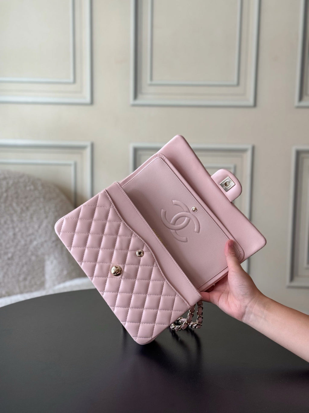 CHANEL 25S CLASSIC FLAP BAG 25 CM IN LIGHT PINK LAMBSKIN WITH GOLD HARDWARE