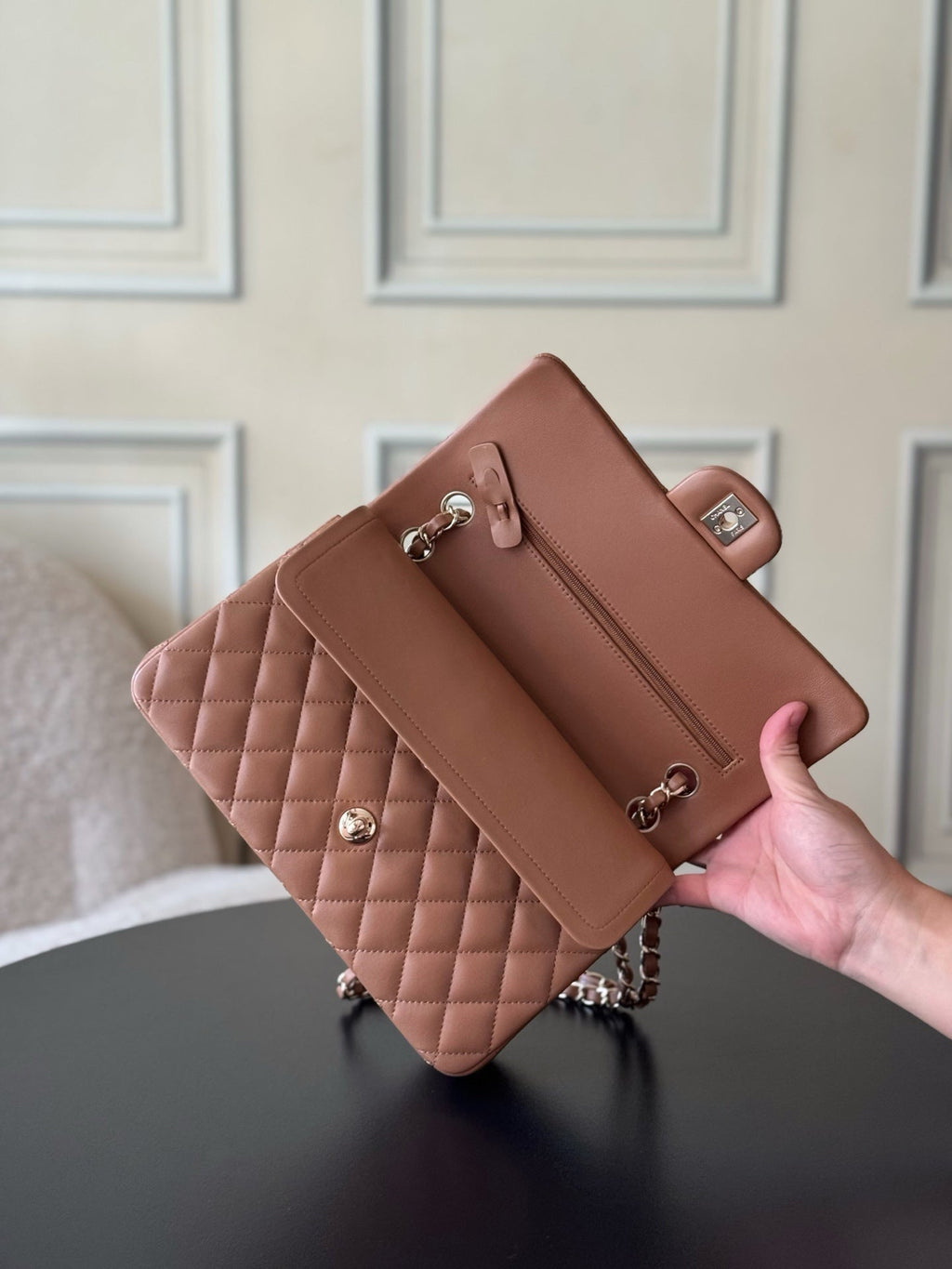 CHANEL 25S CLASSIC FLAP BAG 25 CM IN LIGHT BROWN LAMBSKIN WITH GOLD HARDWARE