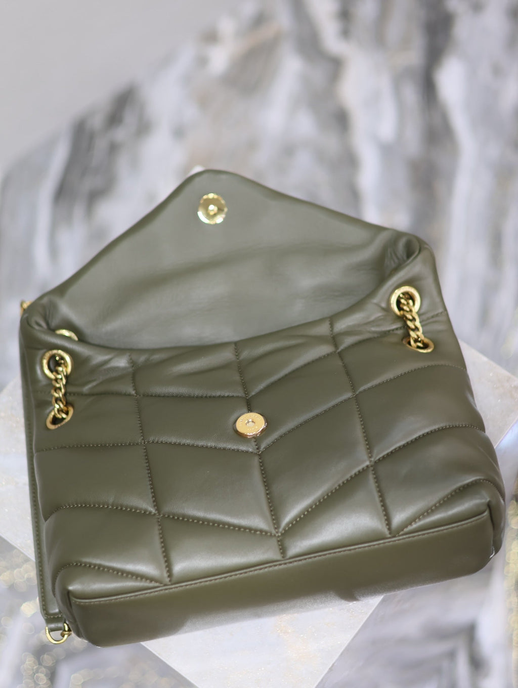 YSL 25S LOULOU PUFFER MM 29 IN DARK OLIVE CALFSKIN GOLD HARDWRE