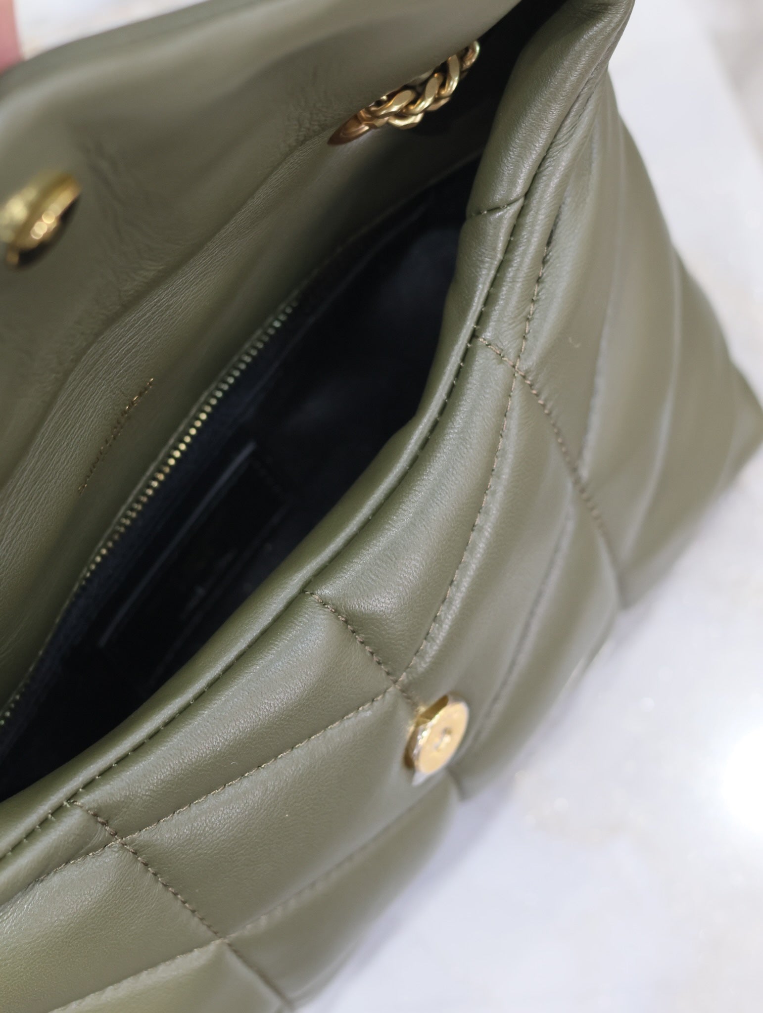 YSL 25S LOULOU PUFFER MINI 23 IN DARK OLIVE CALFSKIN GOLD HARDWRE