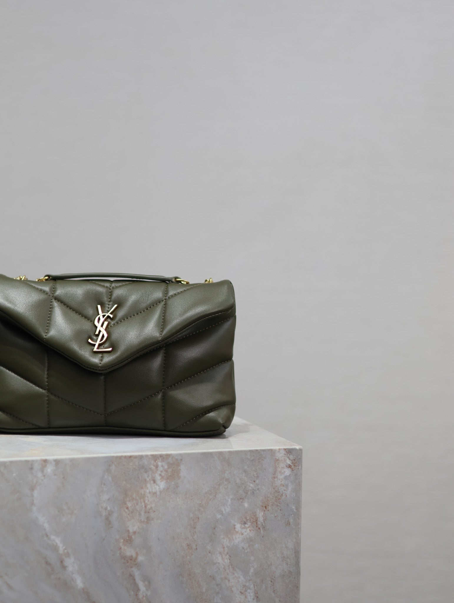 YSL 25S LOULOU PUFFER MINI 23 IN DARK OLIVE CALFSKIN GOLD HARDWARE