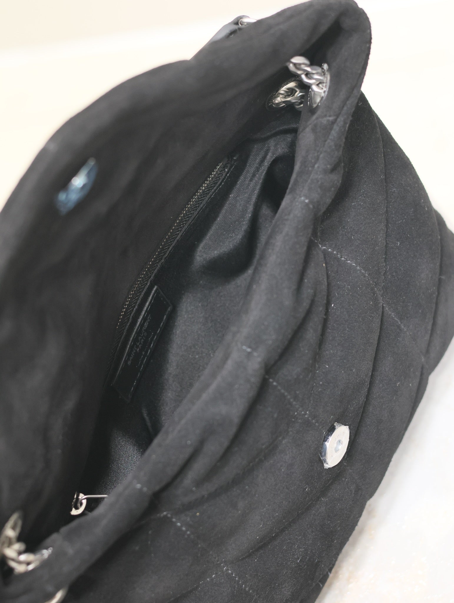 YSL 25S LOULOU PUFFER MM 29 IN BLACK SUEDE SILVER HARDWRE