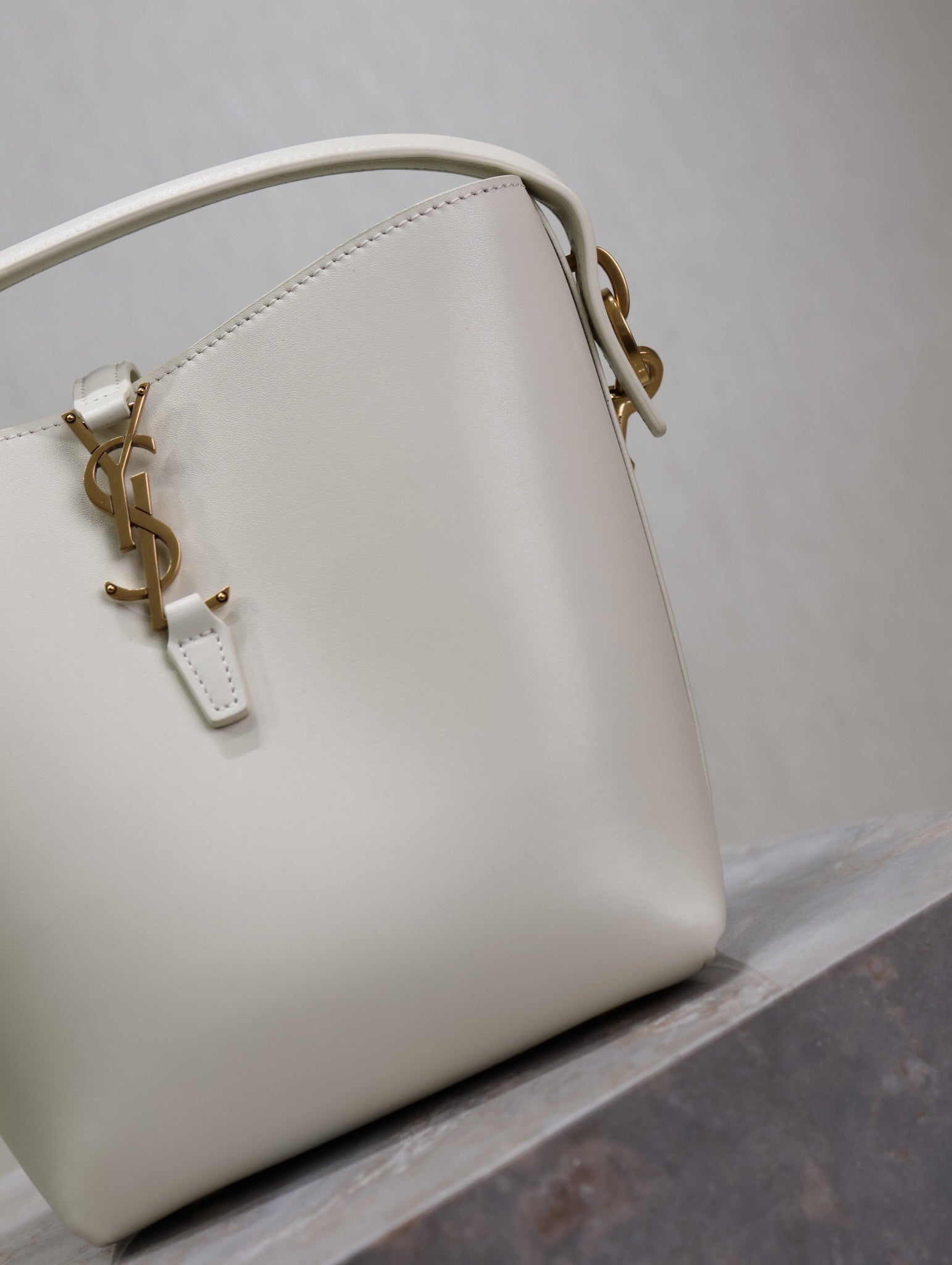 YSL 25S LE 37 BAG 20 IN DUSTY GRAY CALFSKIN GOLD HARDWARE