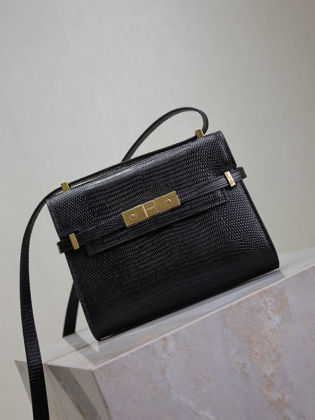 YSL 25S MINI MANHATTAN 19 IN BLACK SHINY CROCODILE CALFSKIN GOLD HARDWARE