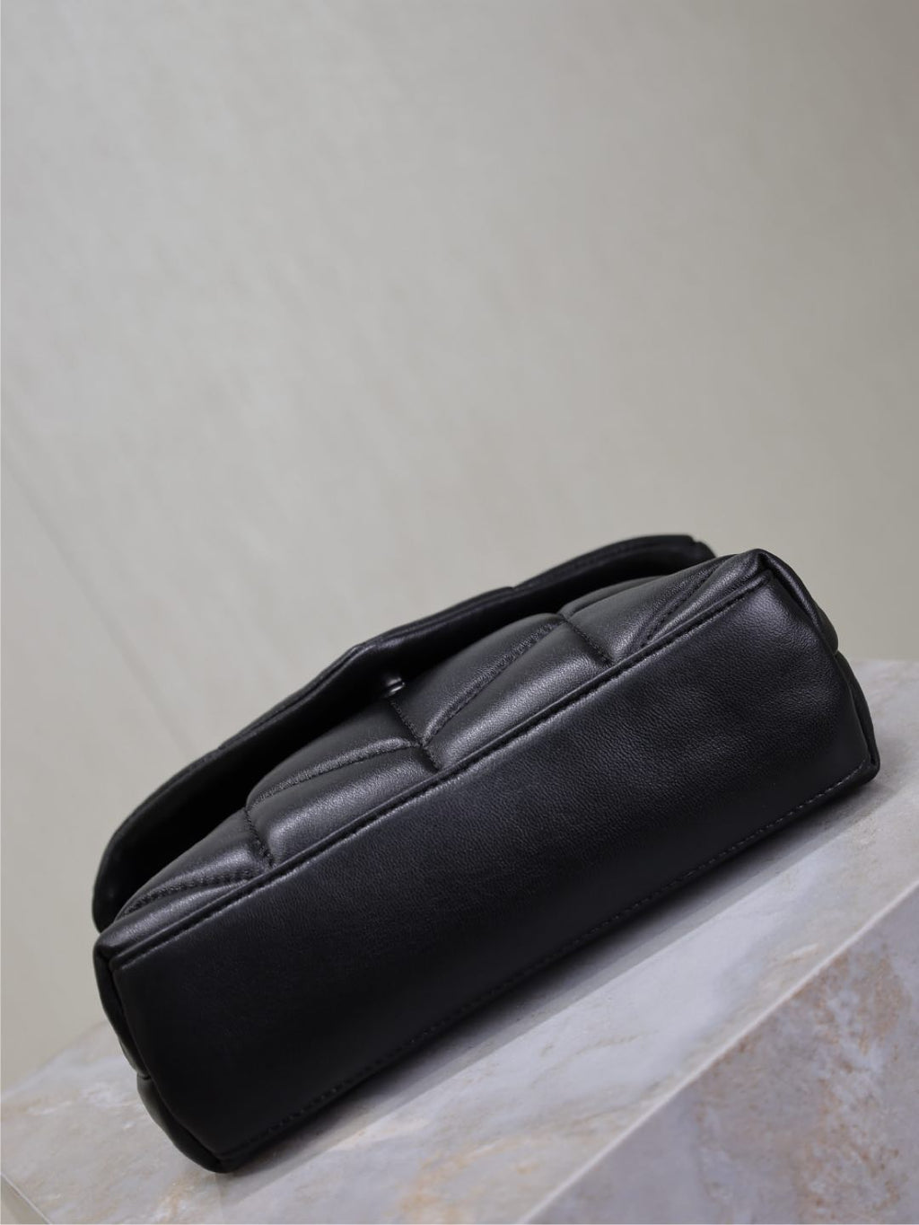 YSL 25S LOULOU PUFFER MINI 23 IN BLACK CALFSKIN SILVER HARDWRE