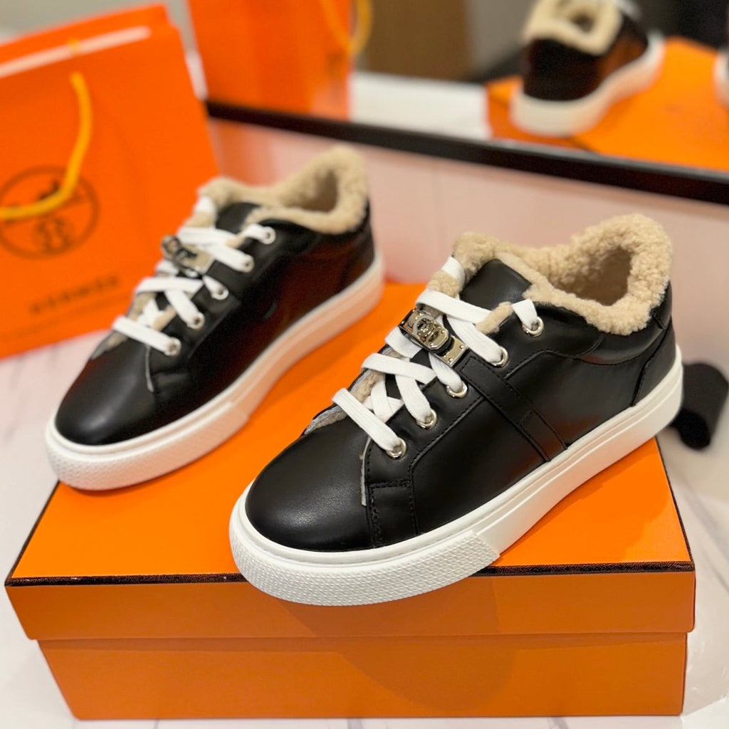 HERMES DAY SNEAKER IN BLACK CALFSKIN AND FLEECE LINING