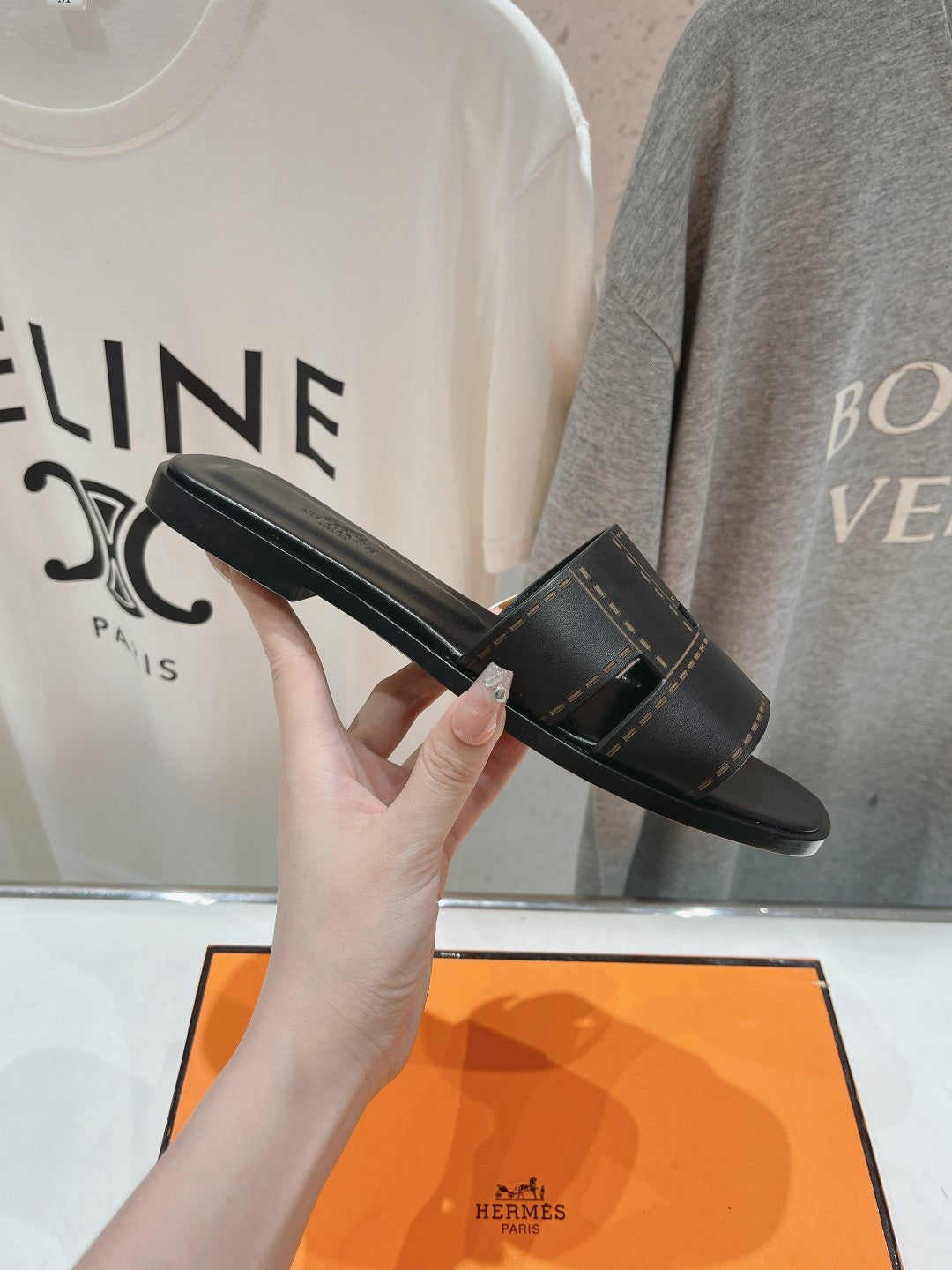 HERMES Idioma Sandal Black Calfskin