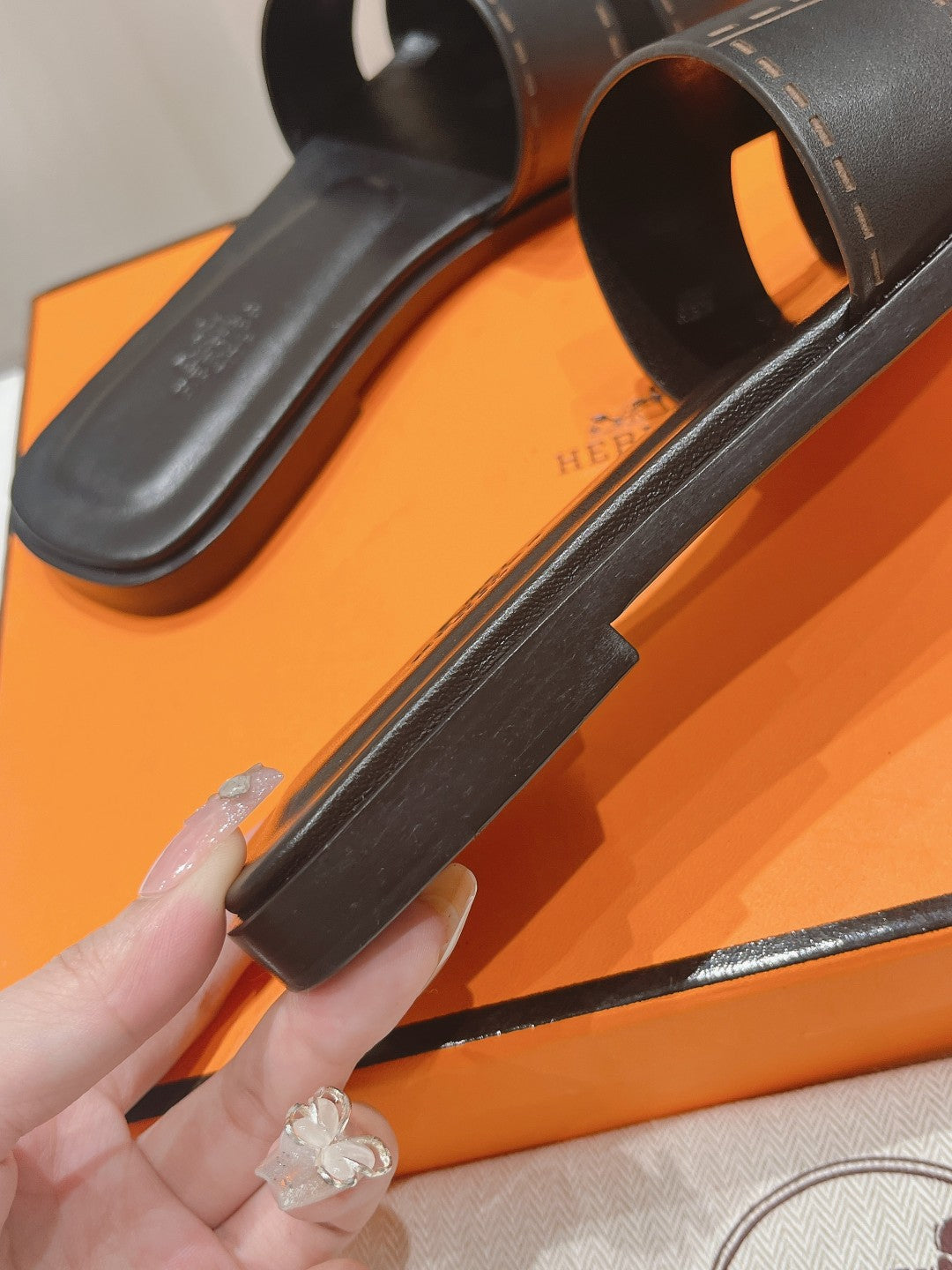 HERMES Idioma Sandal Black Calfskin