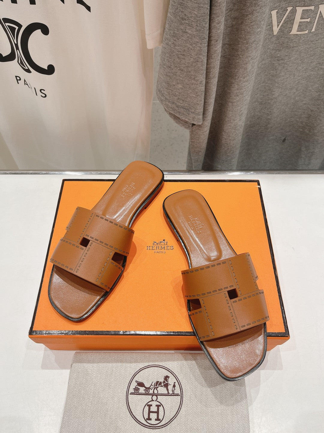 HERMES Idioma Sandal Tan Calfskin