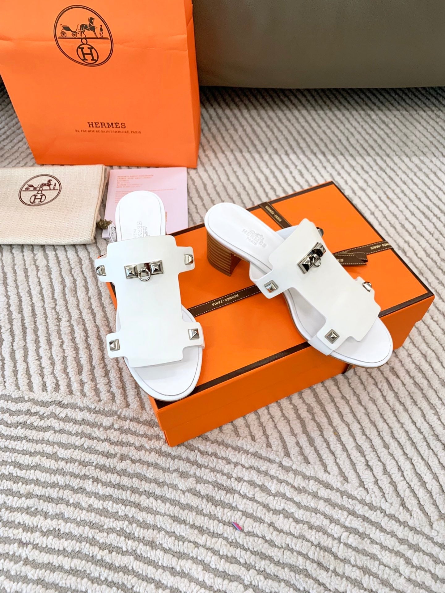 HERMES INVINCIBLE 50 SANDAL IN WHITE CALFSKIN