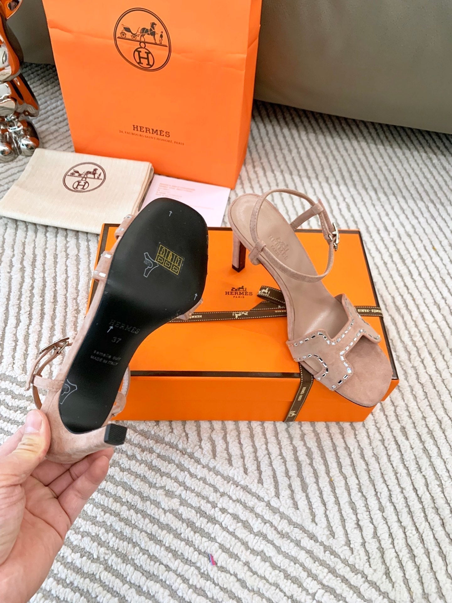 HERMES HIGH SANDAL 8.5 CM IN PEACH PINK SUEDE