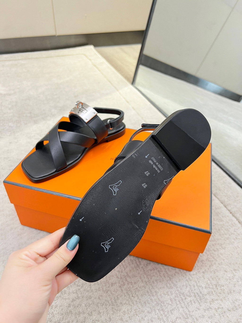 HERMES Ines sandal black calfskin