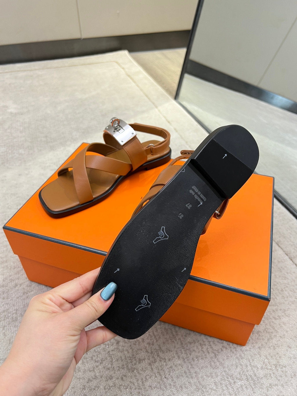 HERMES Ines sandal brown calfskin