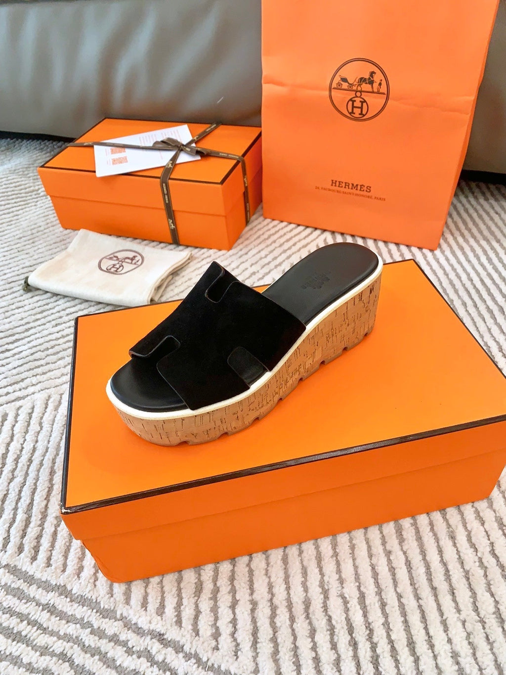 HERMES EZE 65 SANDAL BLACK SUEDE