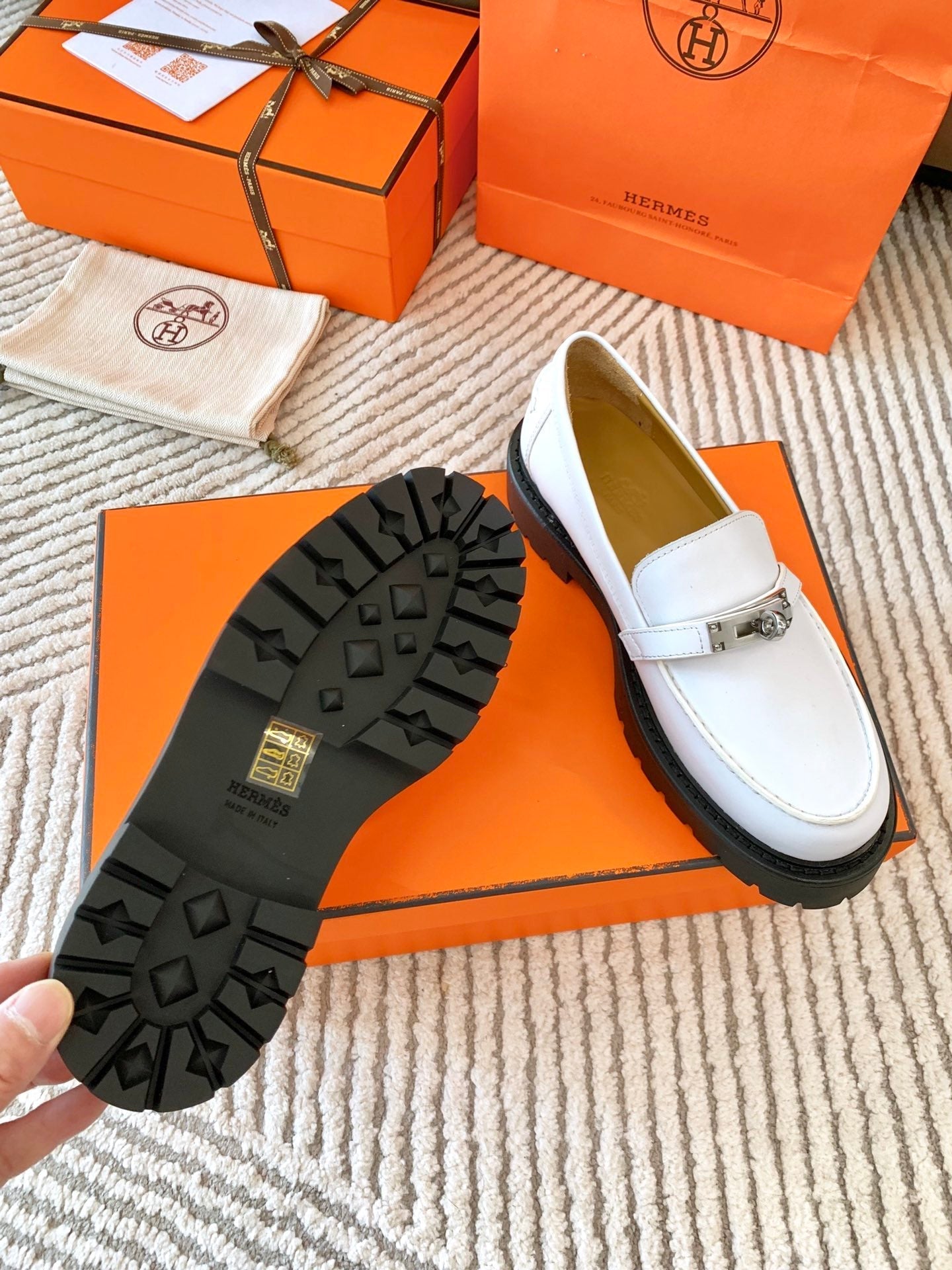 HERMES ICONE LOAFER IN WHITE CALFSKIN