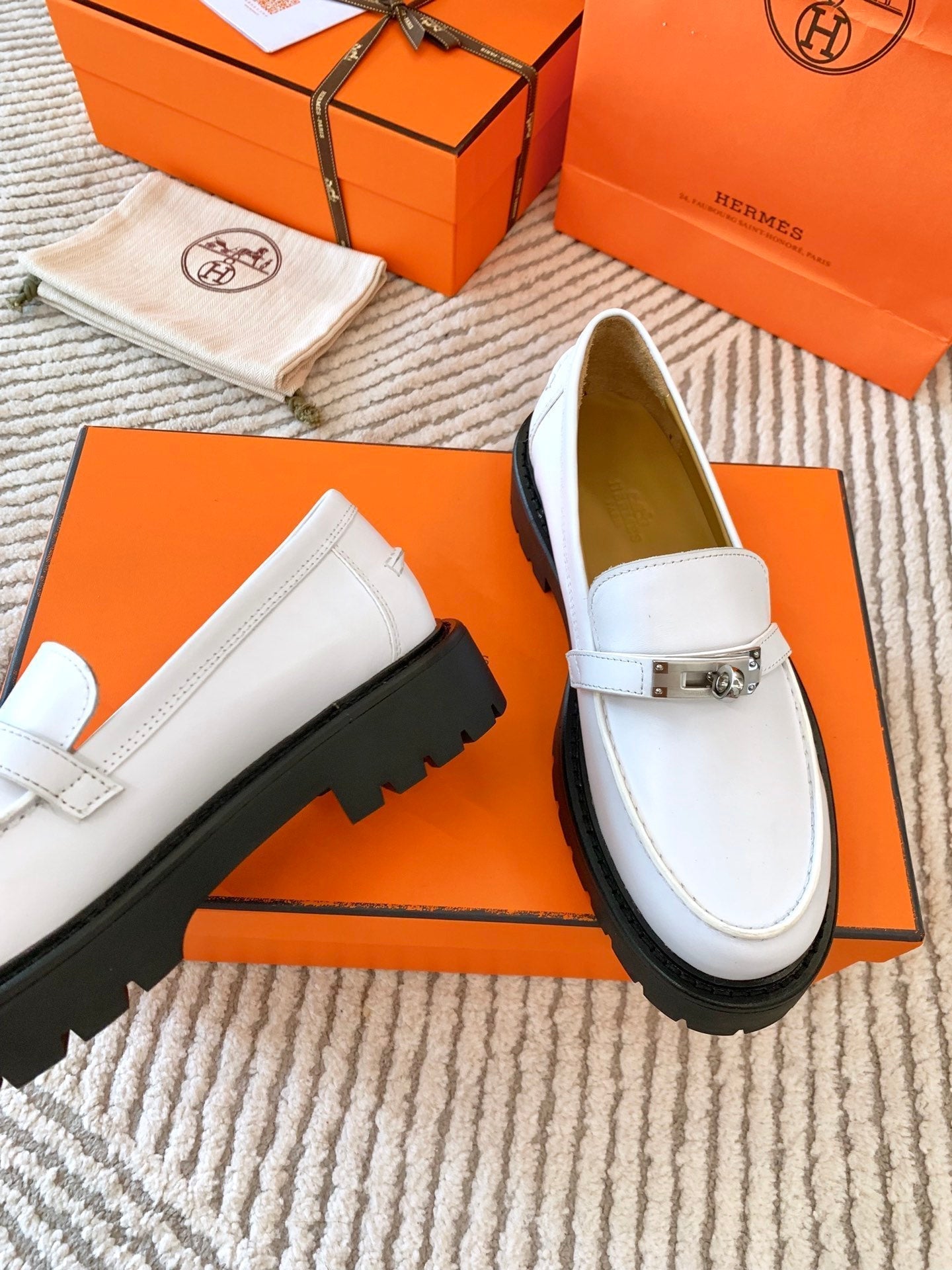 HERMES ICONE LOAFER IN WHITE CALFSKIN