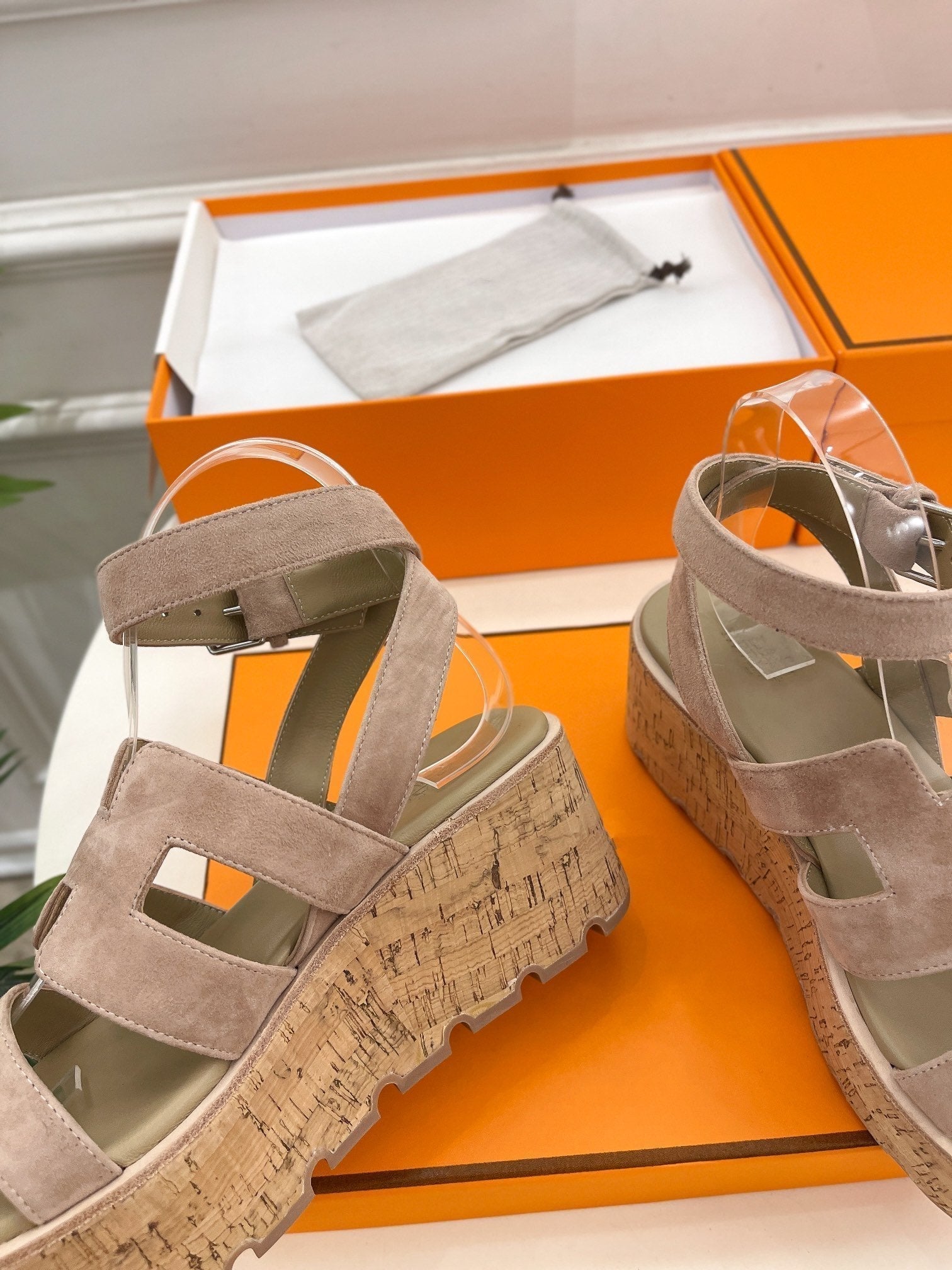 HERMES Havane 30 Sandal Light Brown Suede