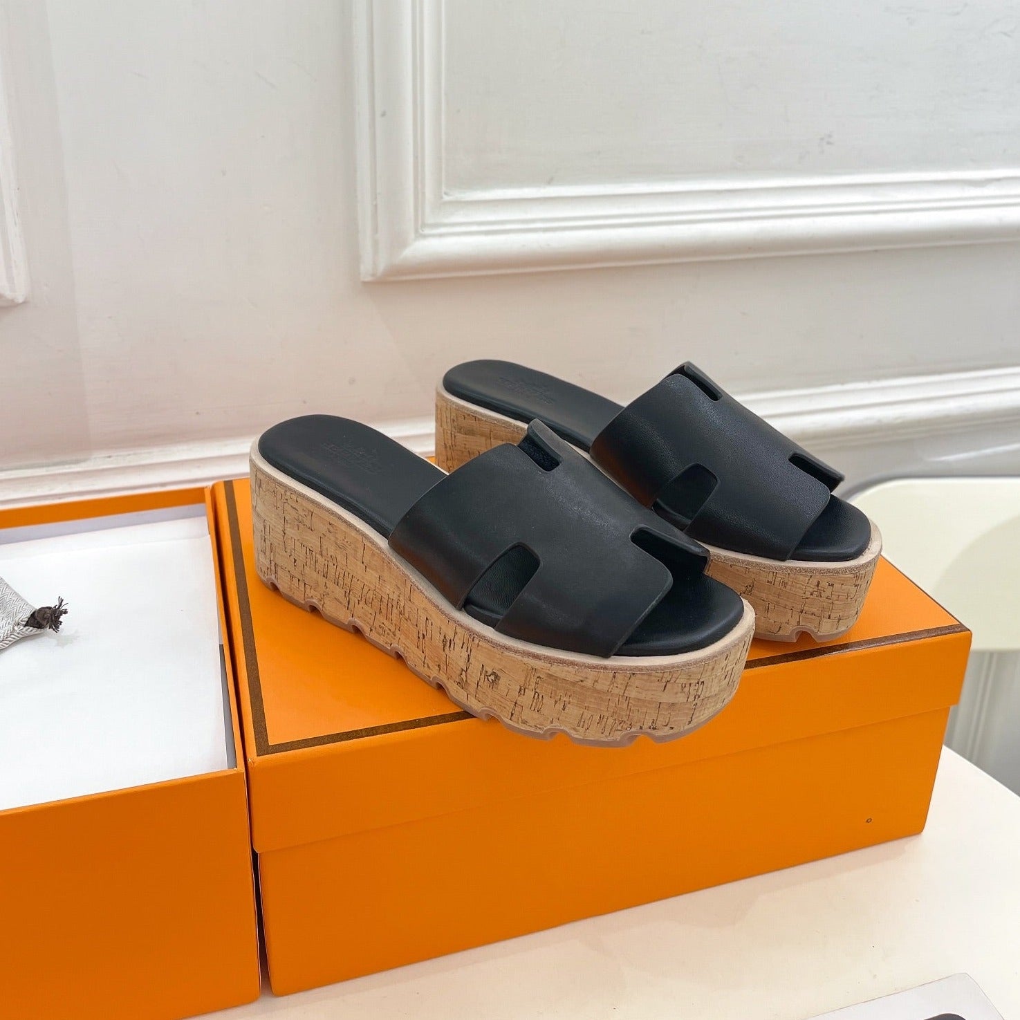 HERMES Eze 30 Sandal Black