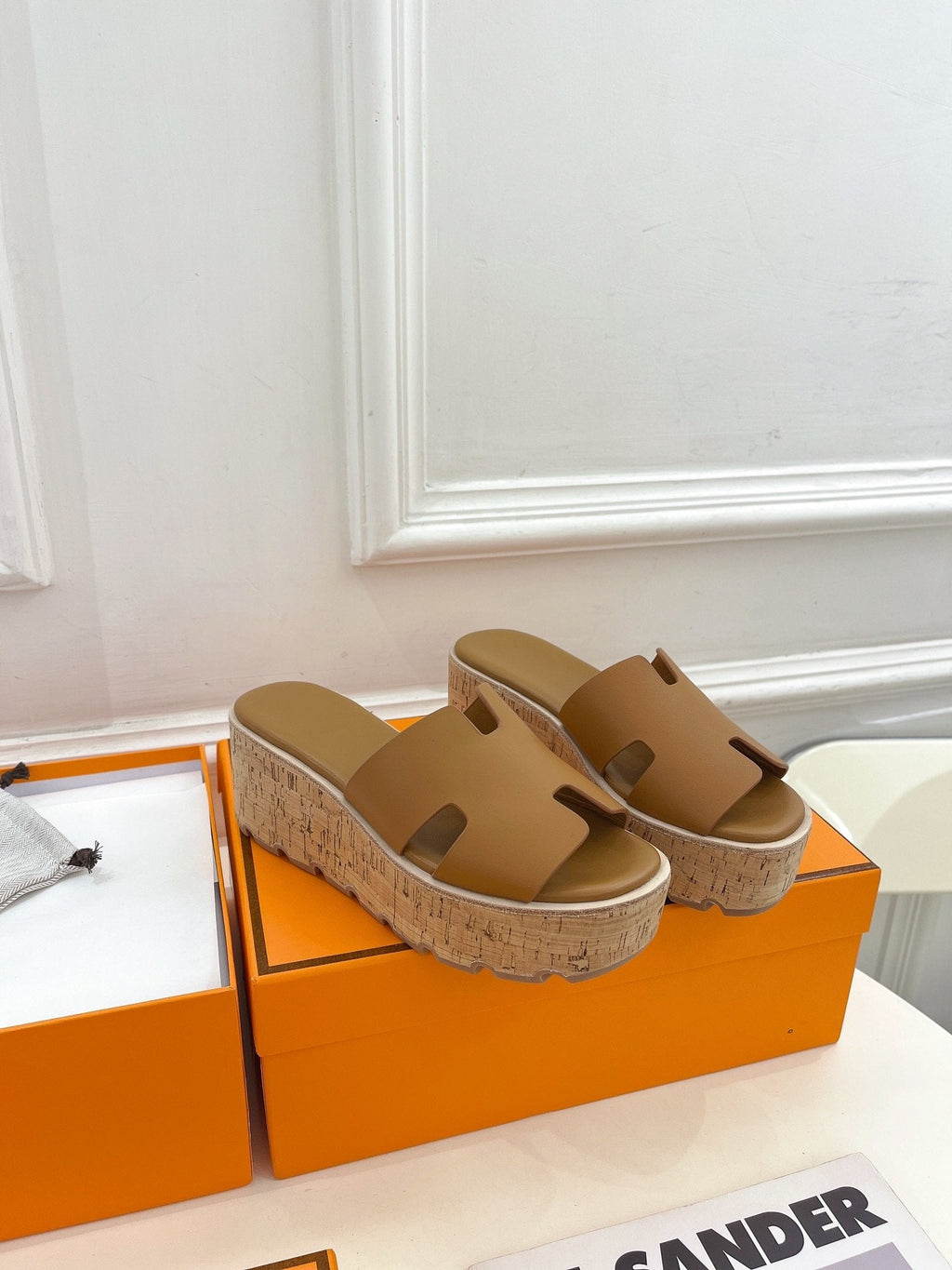 HERMES Eze 30 Sandal Brown