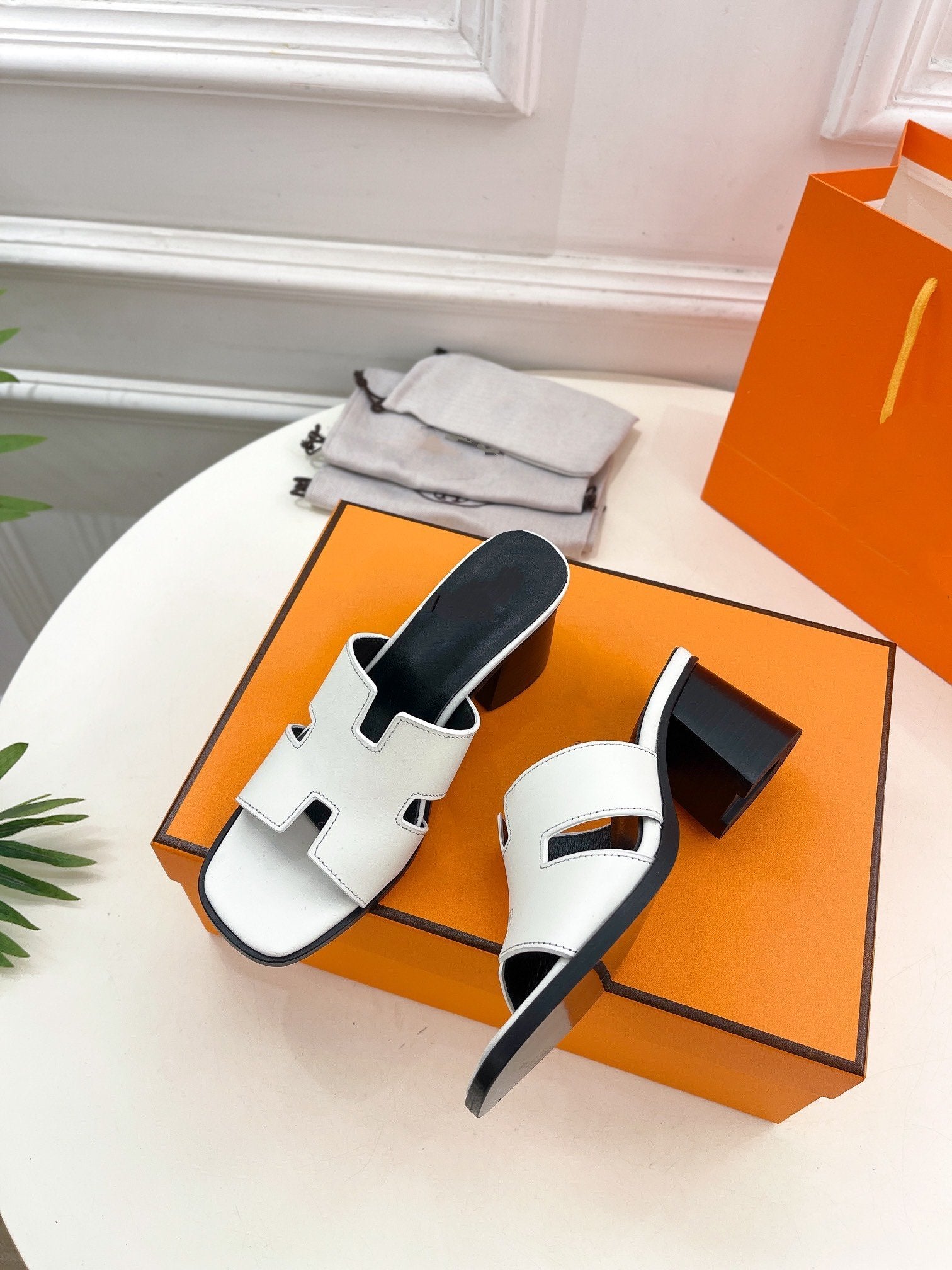 HERMES HELIA 60 SANDAL WHITE