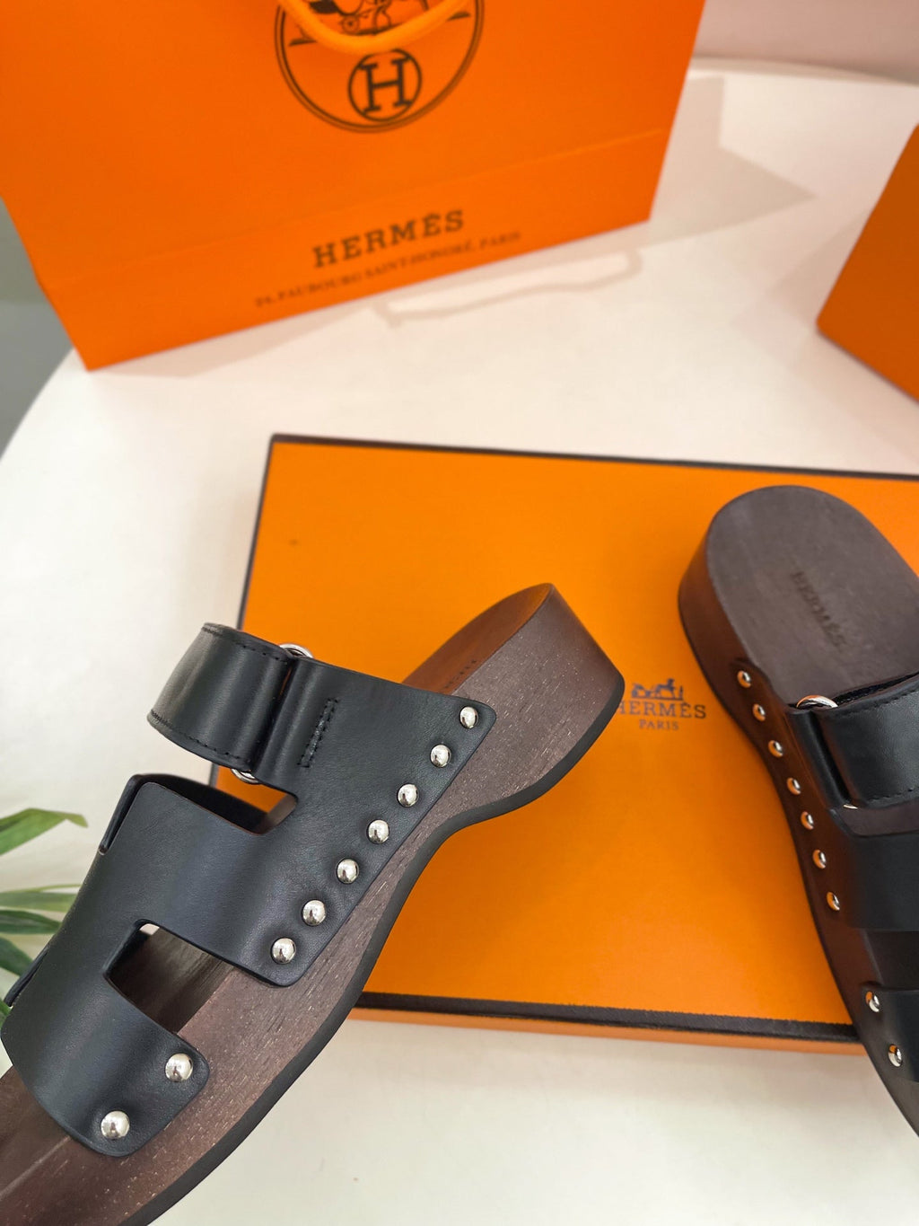 HERMES KOS CLOG IN BLACK CALFSKIN