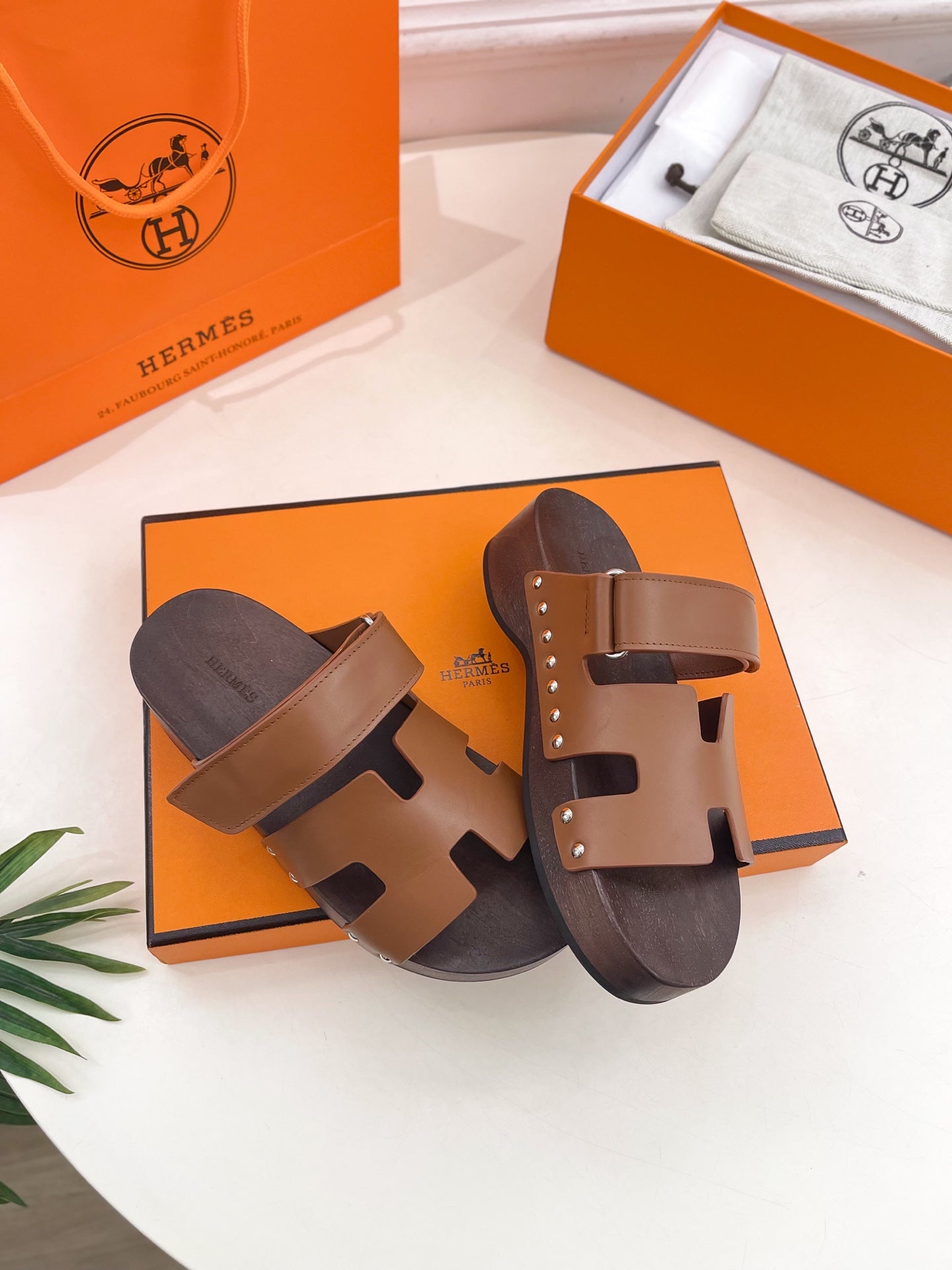 HERMES KOS CLOG IN BRONZE BROWN CALFSKIN